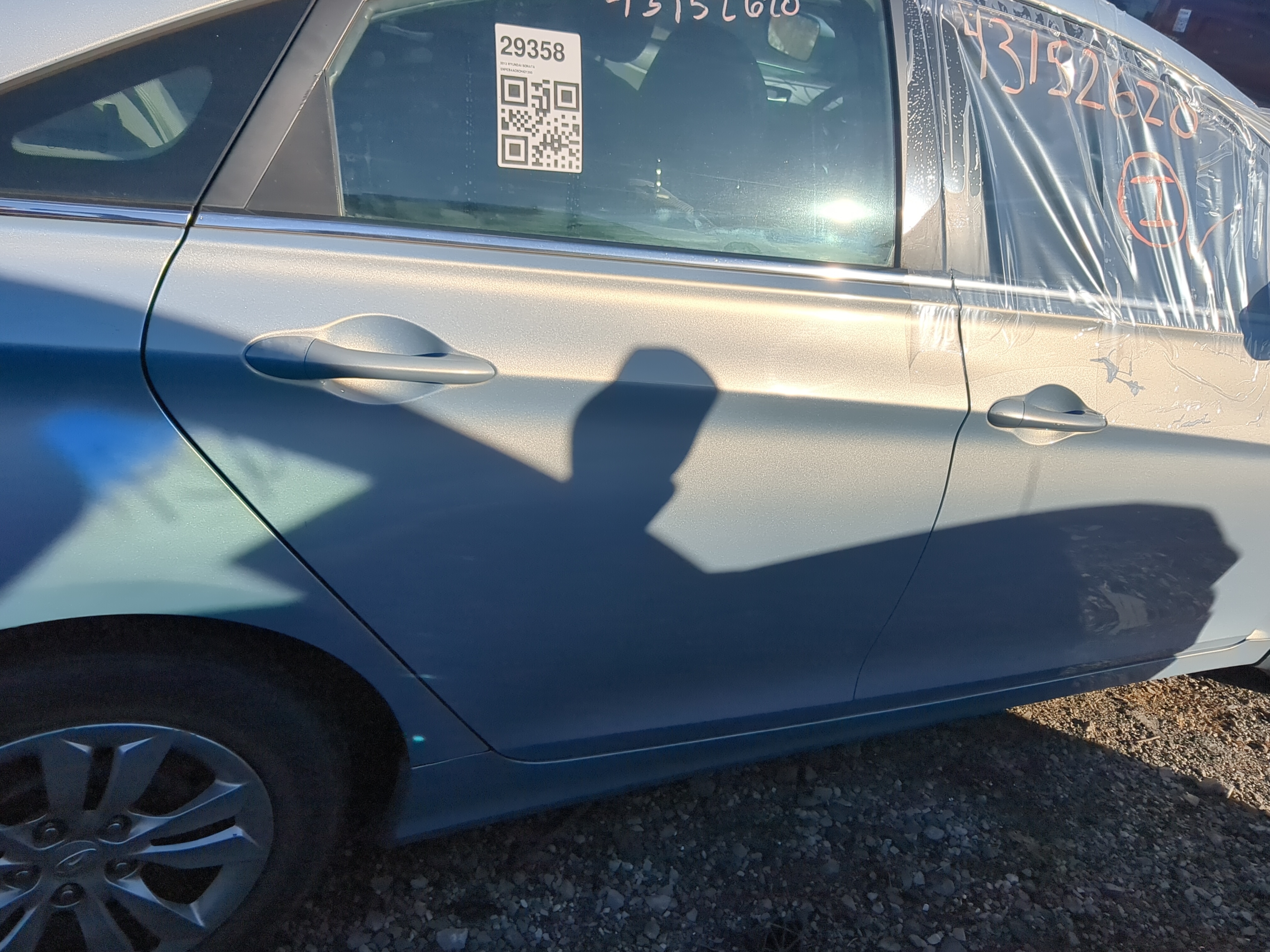 Picture of 2011-2014 Hyundai Sonata Passenger Rear Door Oem 1234799