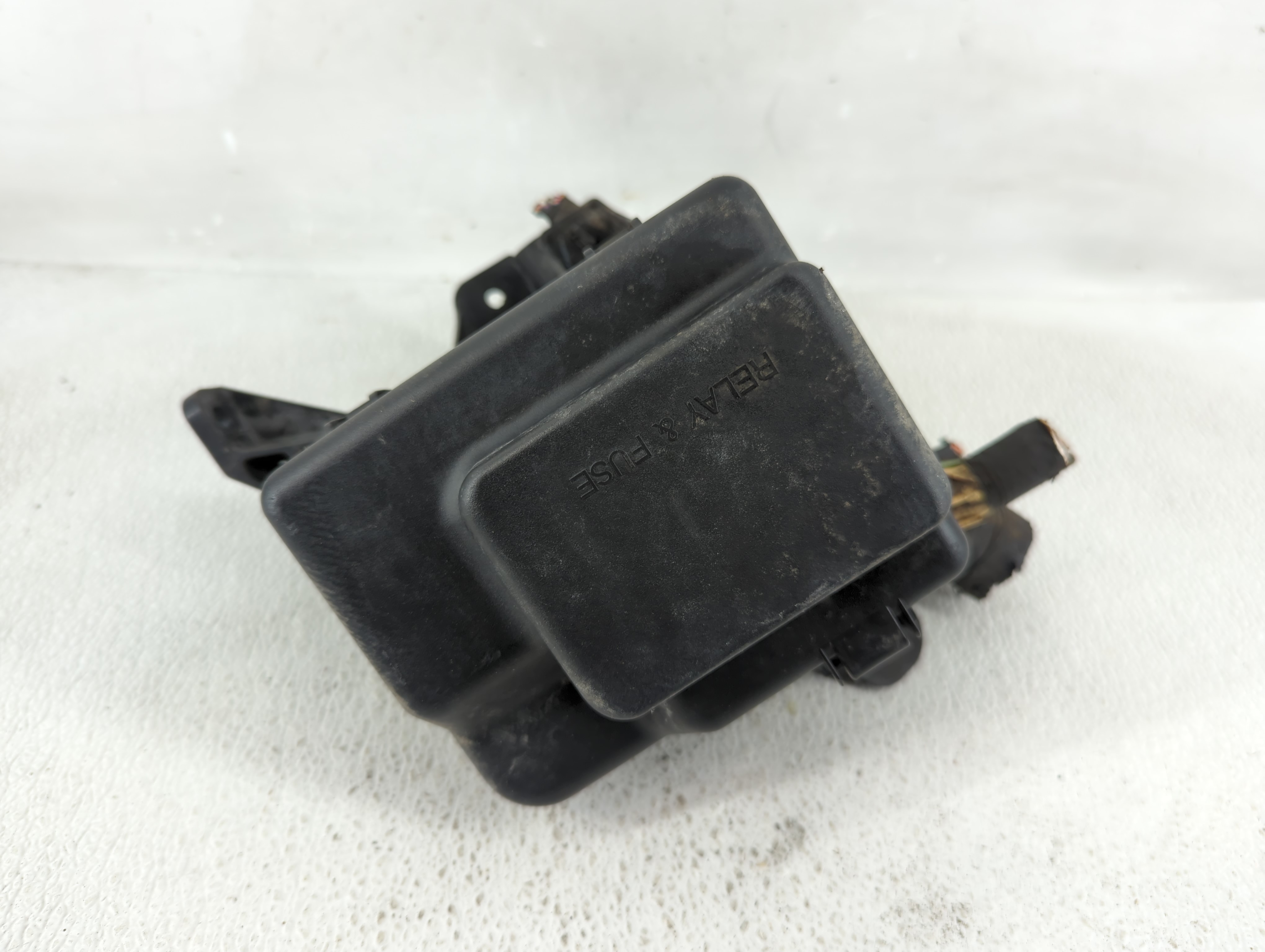 Picture of 2005-2010 Scion Tc Fusebox Fuse Box Relay Module 1234926