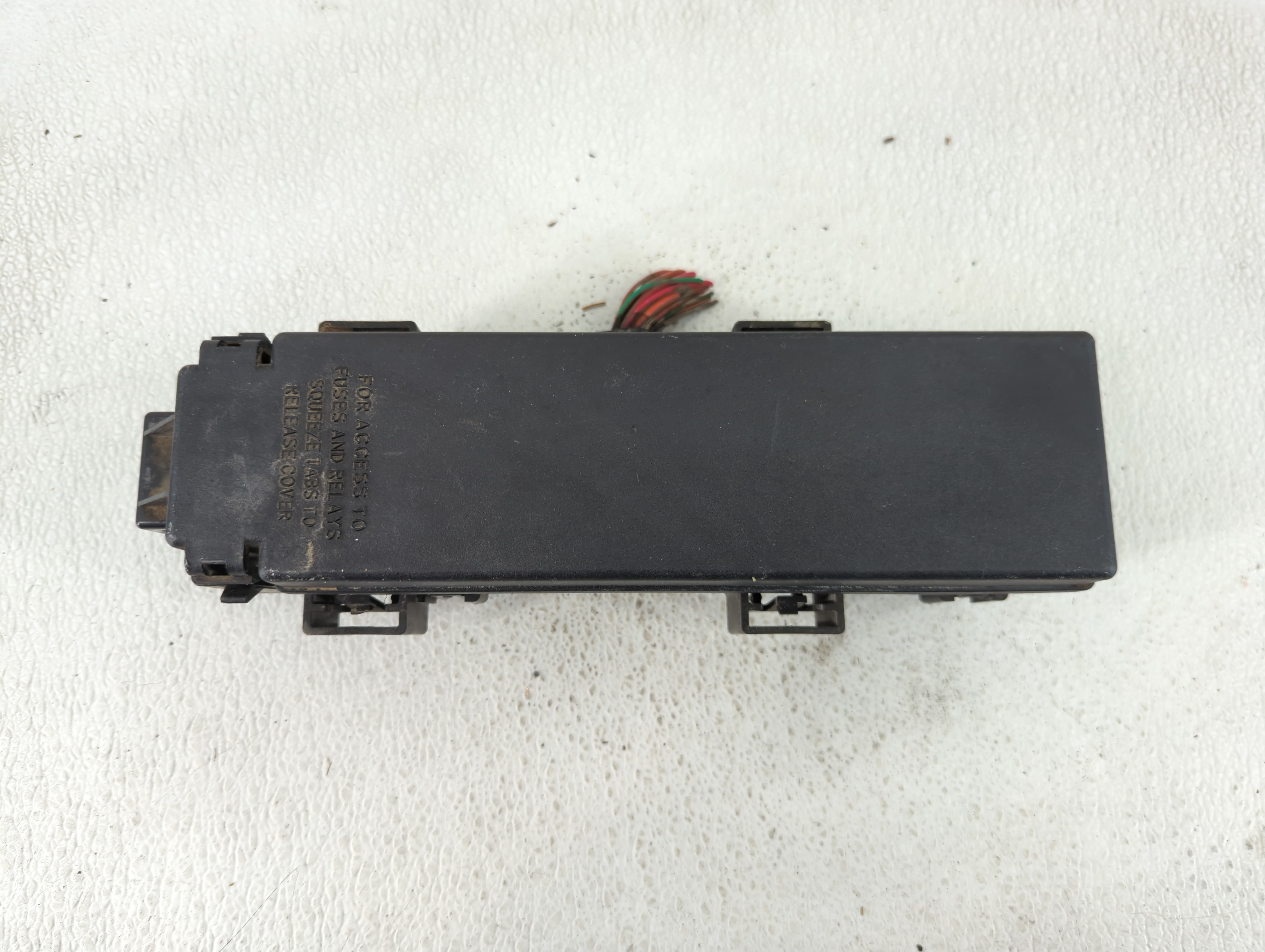 Picture of 2004-2006 Dodge Durango Fusebox Fuse Box Relay Module 1234956