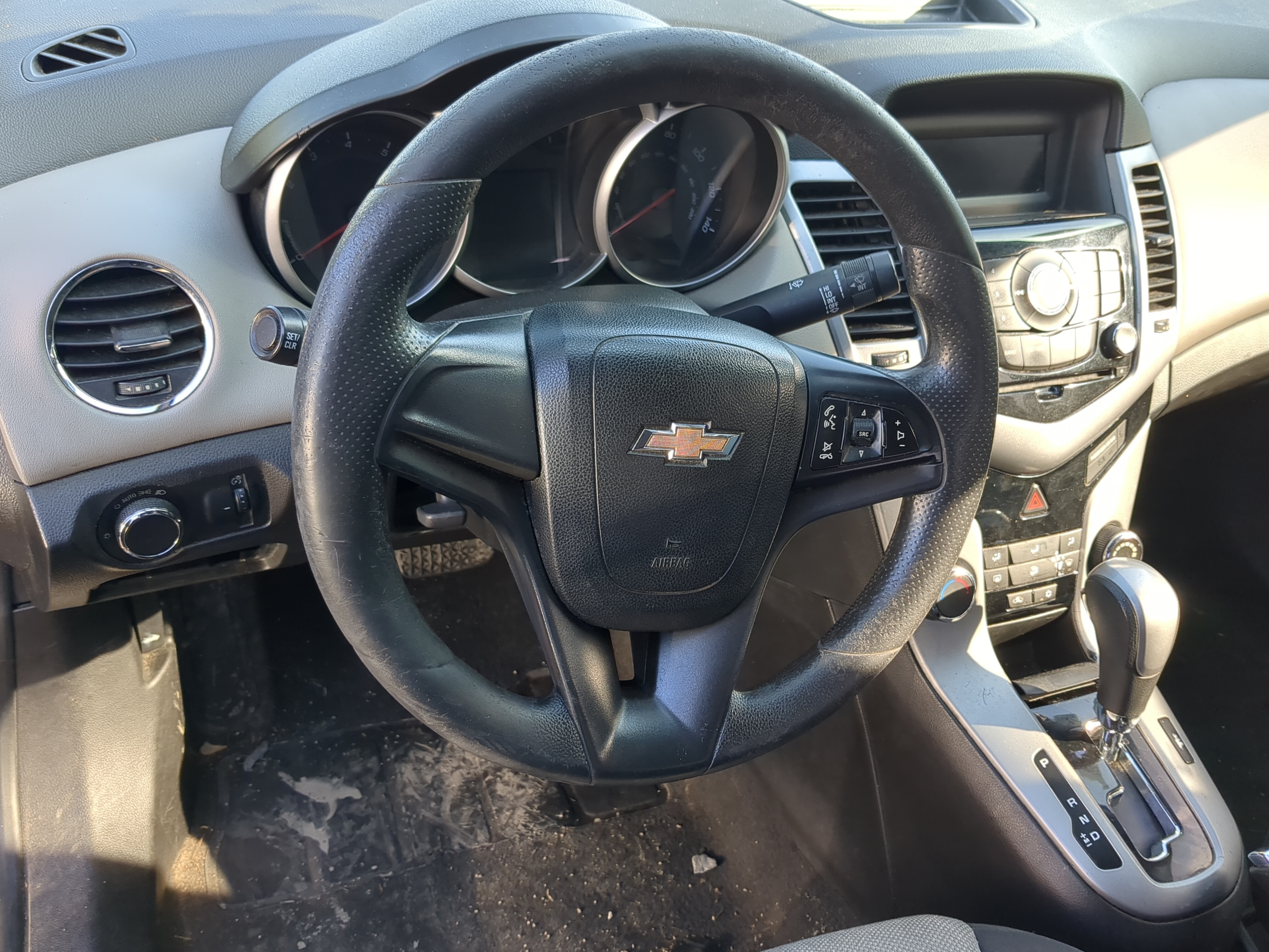 2013-2016 Chevrolet Cruze Air Bag Driver Left Steering Wheel Mounted 1234969 - Oemusedautoparts1.com