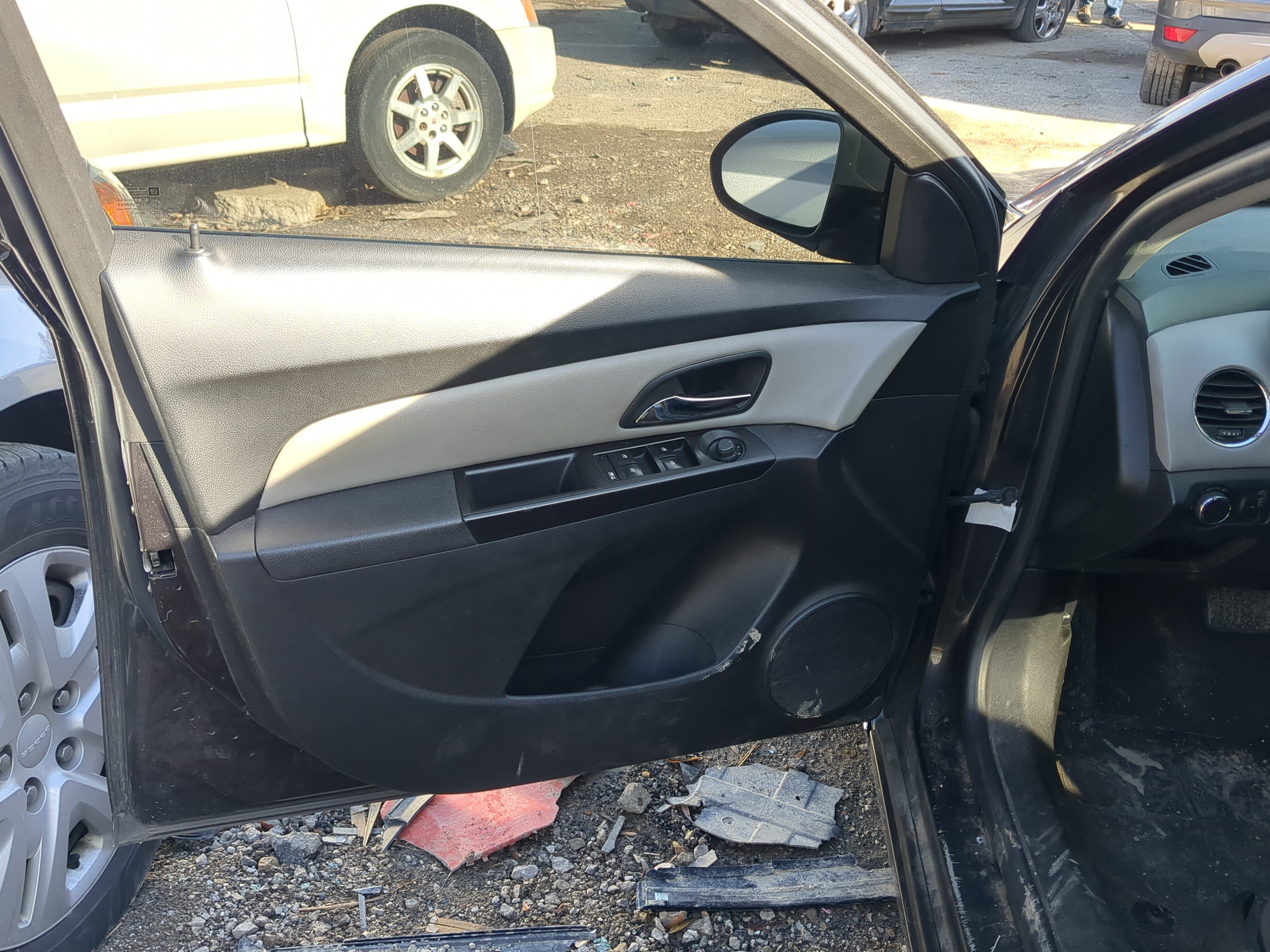 Picture of 2014 Chevrolet Cruze Front Left Driver Interior Door Panel Trim 1235084