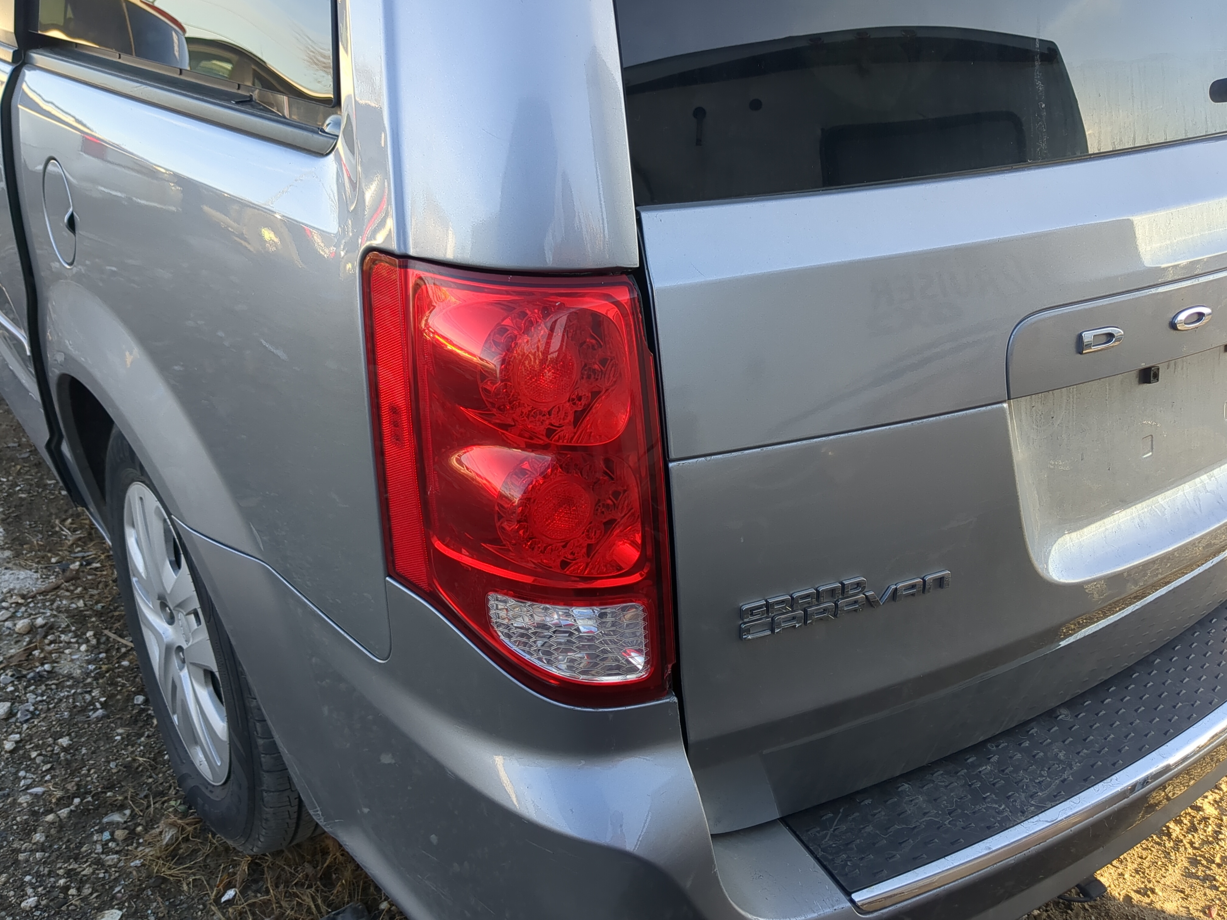 2011-2020 Dodge Grand Caravan Driver Left Side Tail Light Taillight Oem 1235136 - Oemusedautoparts1.com