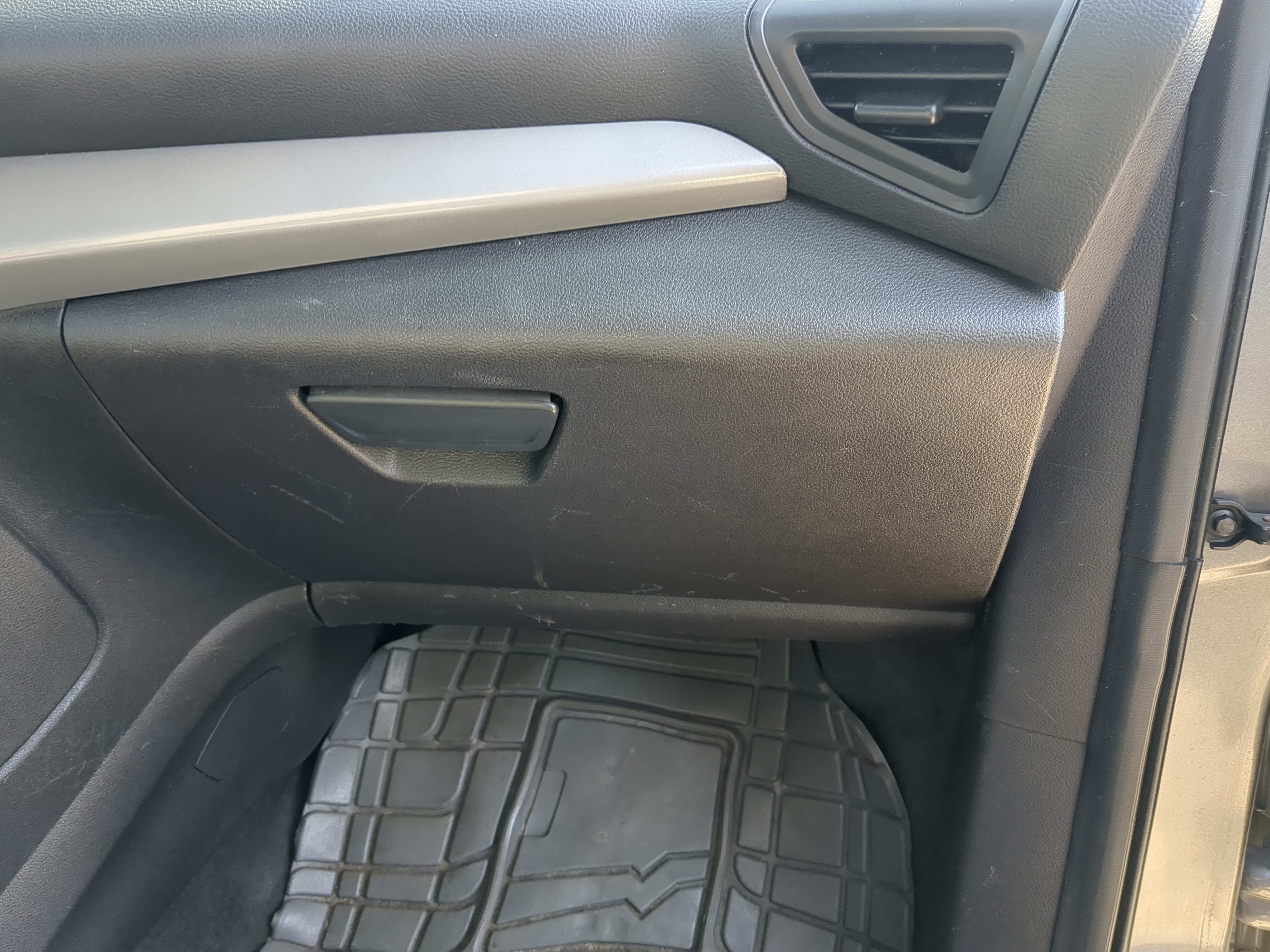 Picture of 2013 Ford Escape Passenger Glove Box Door Storage Compartment 1235428