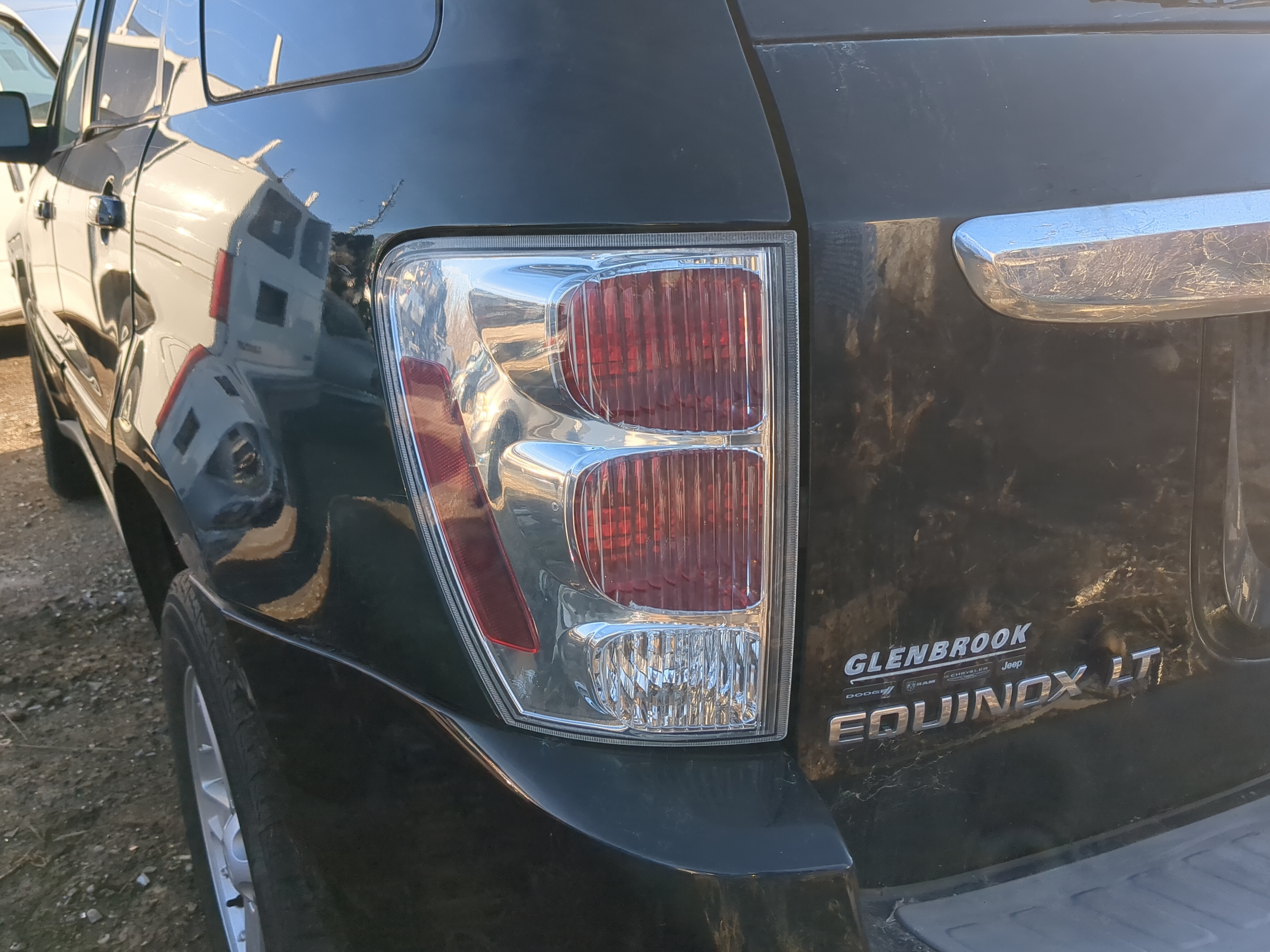 2005-2009 Chevrolet Equinox Driver Left Side Tail Light Taillight Oem 1235498 - Oemusedautoparts1.com