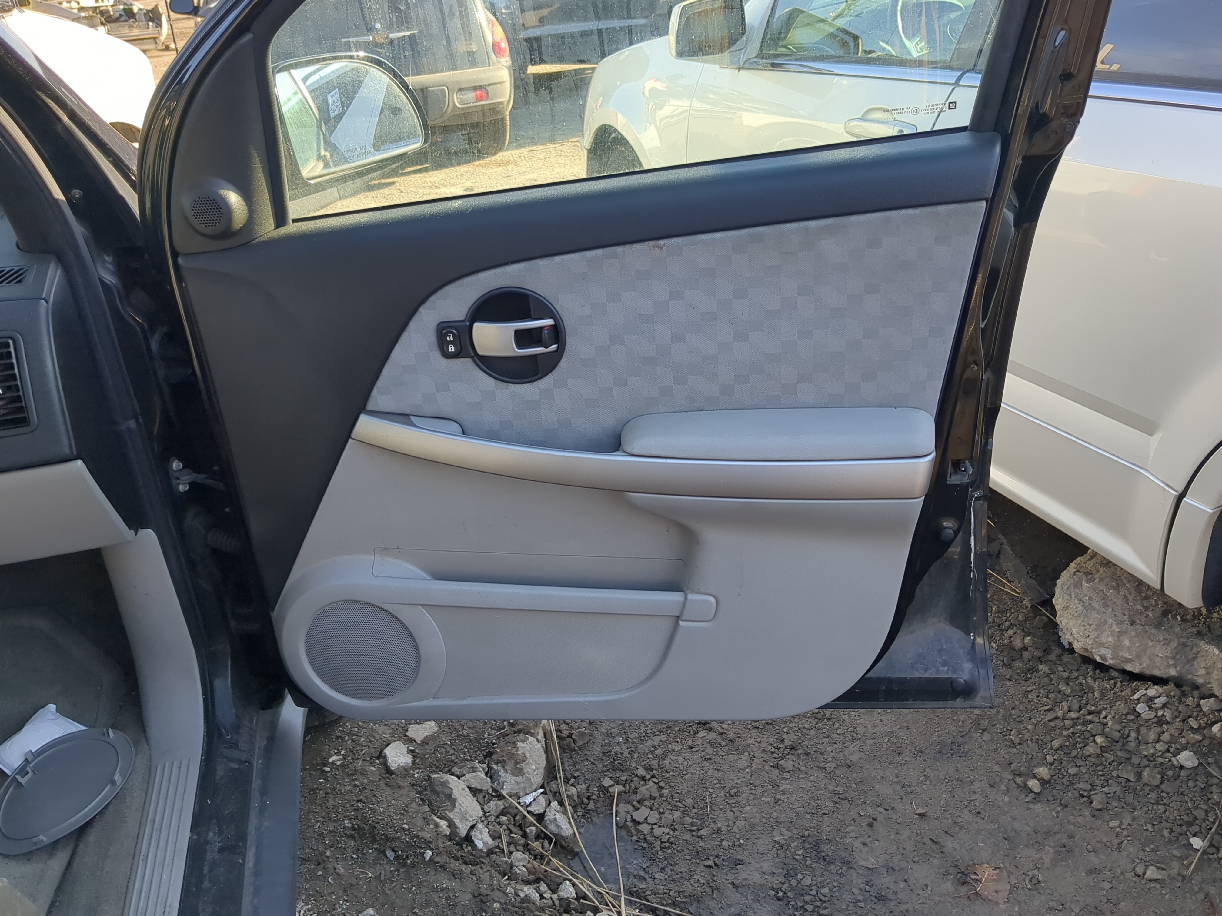 Picture of 2006 Chevrolet Equinox Front Right Passenger Interior Door Panel Trim 1235608