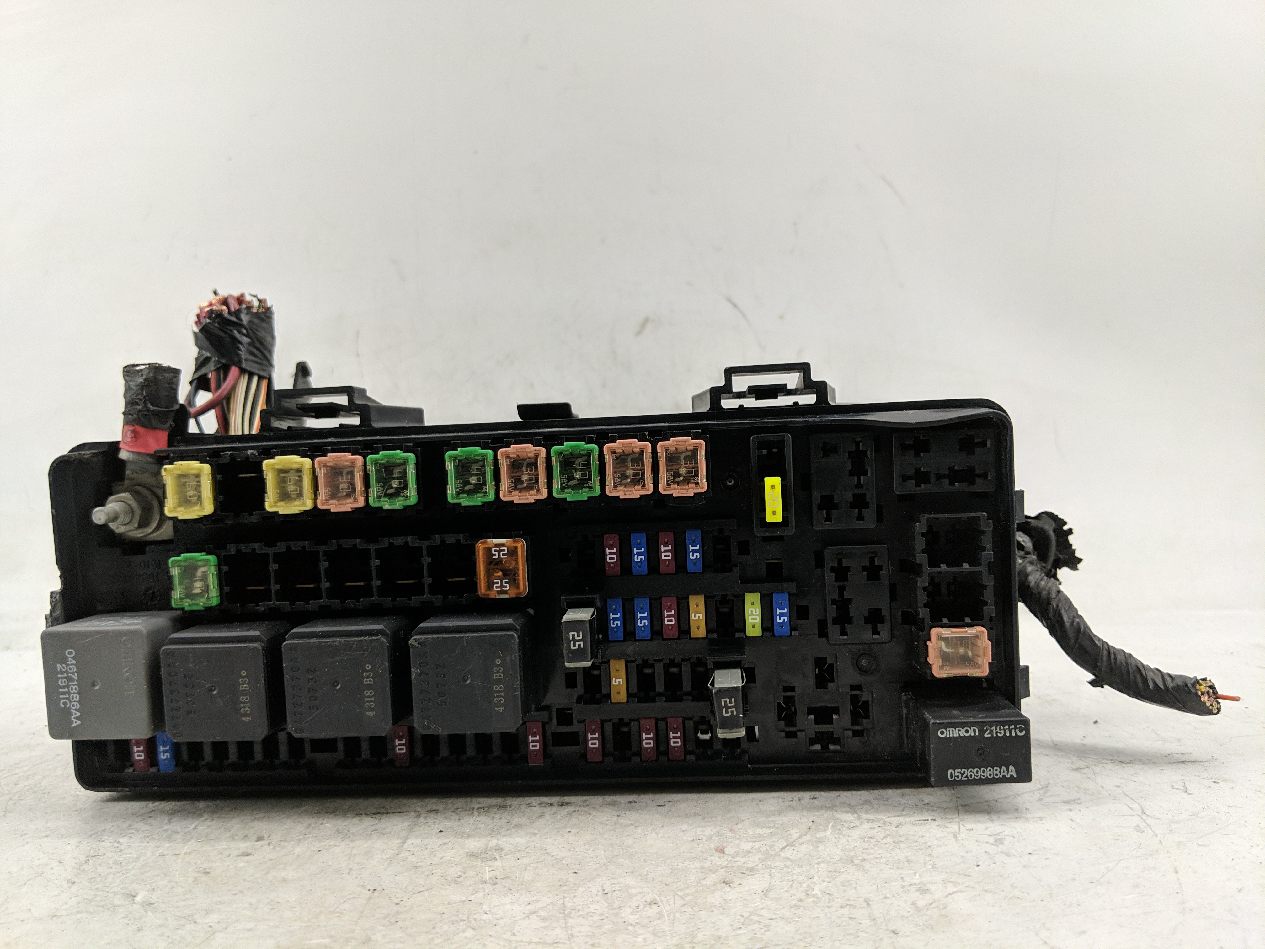 Picture of 2017-2019 Kia Soul Fusebox Fuse Box Relay Module 91709b2070 1235668