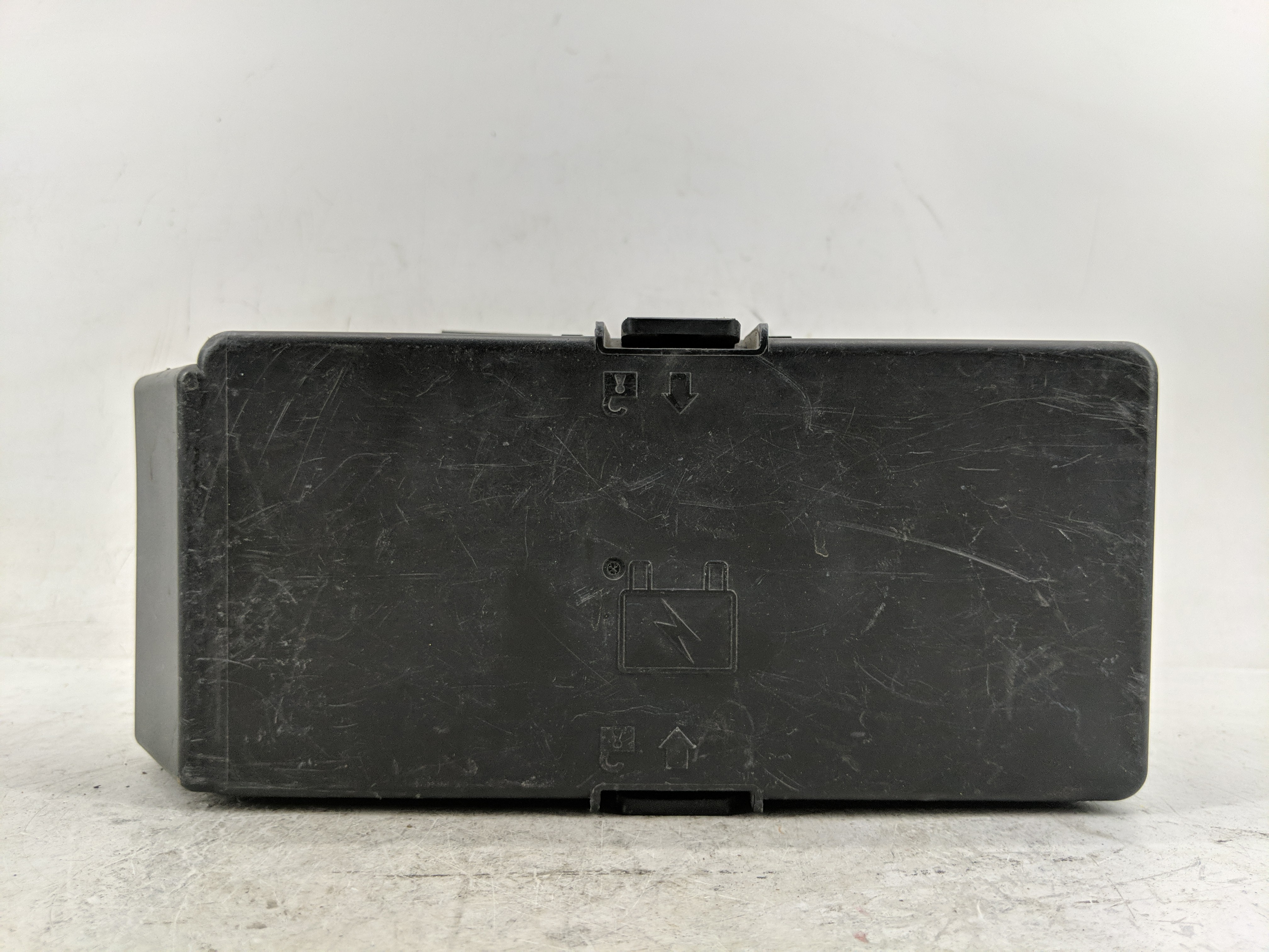 2007-2007 Saturn Aura Fusebox Fuse Box Relay Module 15859578 1235686 - Oemusedautoparts1.com