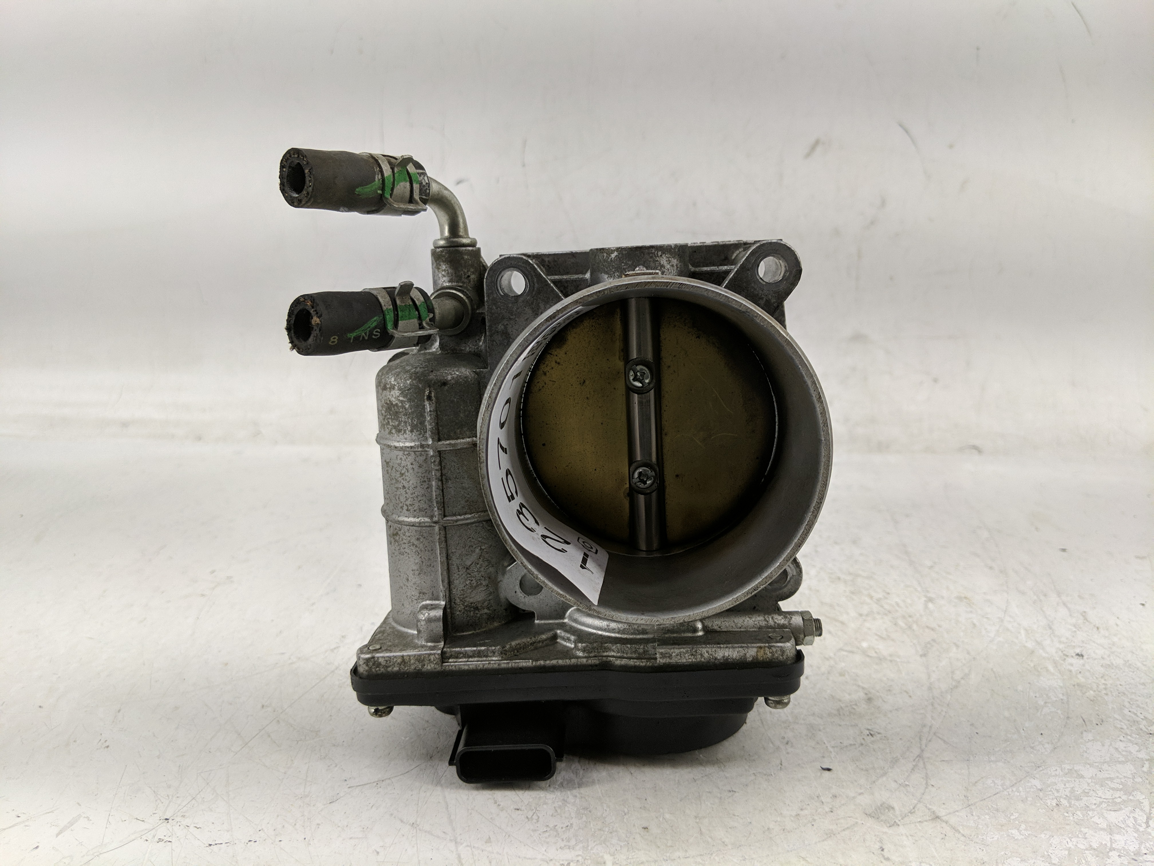 Picture of 2013-2014 Nissan Pathfinder Throttle Body 1235701