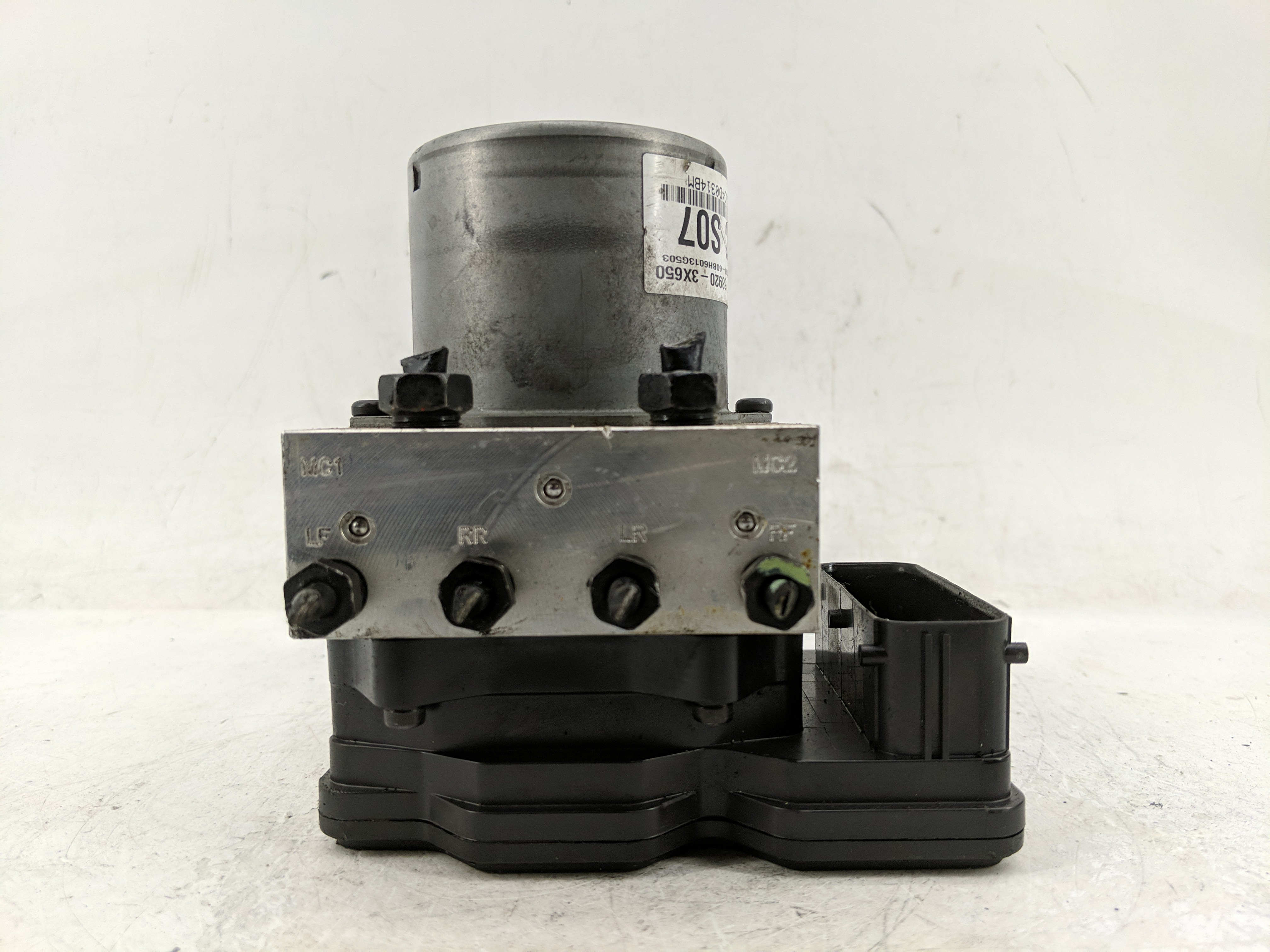 Picture of 2011-2013 Hyundai Elantra Abs Pump Control Module 1235711