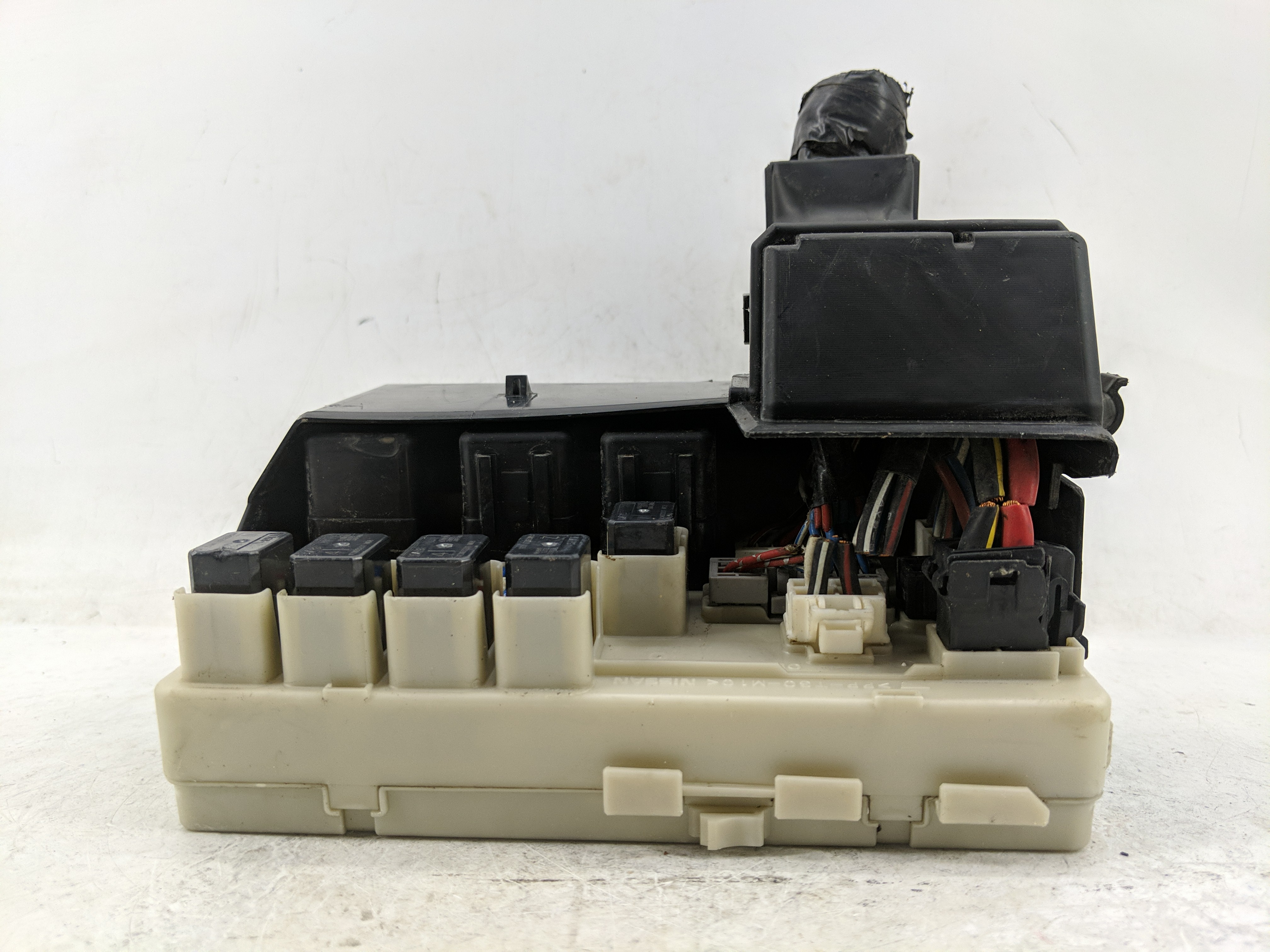 Picture of 2007-2008 Nissan Maxima Fusebox Fuse Box Relay Module 1235727