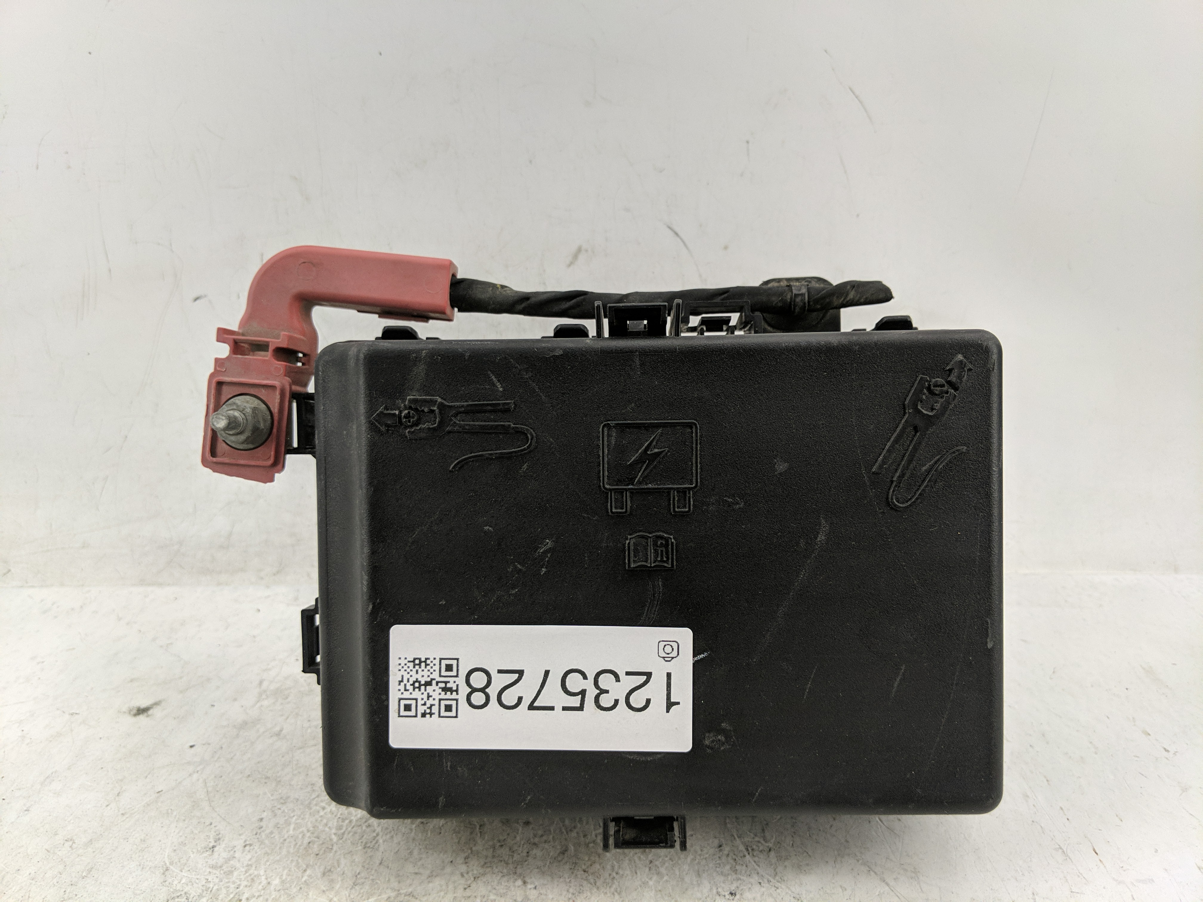 2015-2016 Dodge Charger Fusebox Fuse Box Relay Module P68213729ac 1235728 - Oemusedautoparts1.com