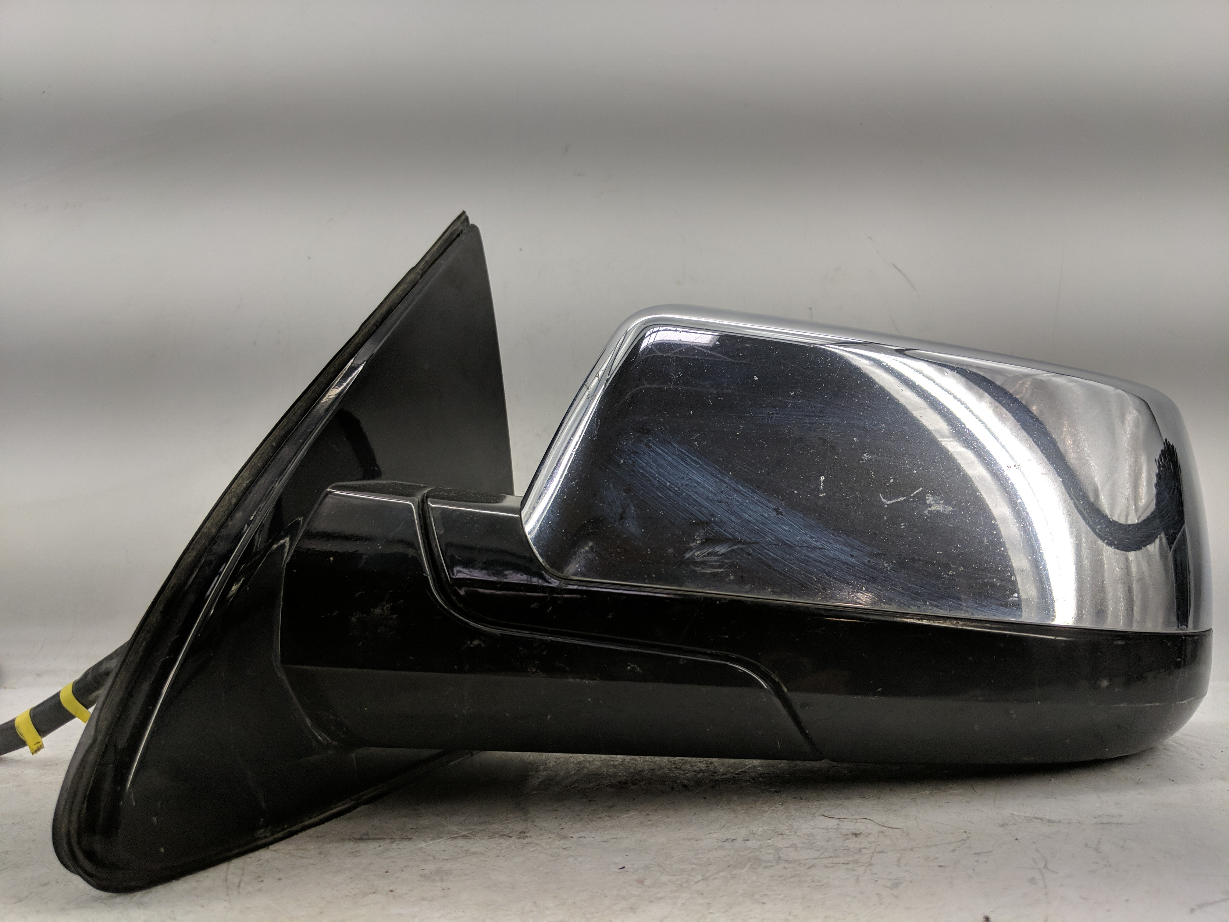 Chevrolet Suburban 1500 Driver Left Side View Power Door Mirror Black 1235753 - Oemusedautoparts1.com