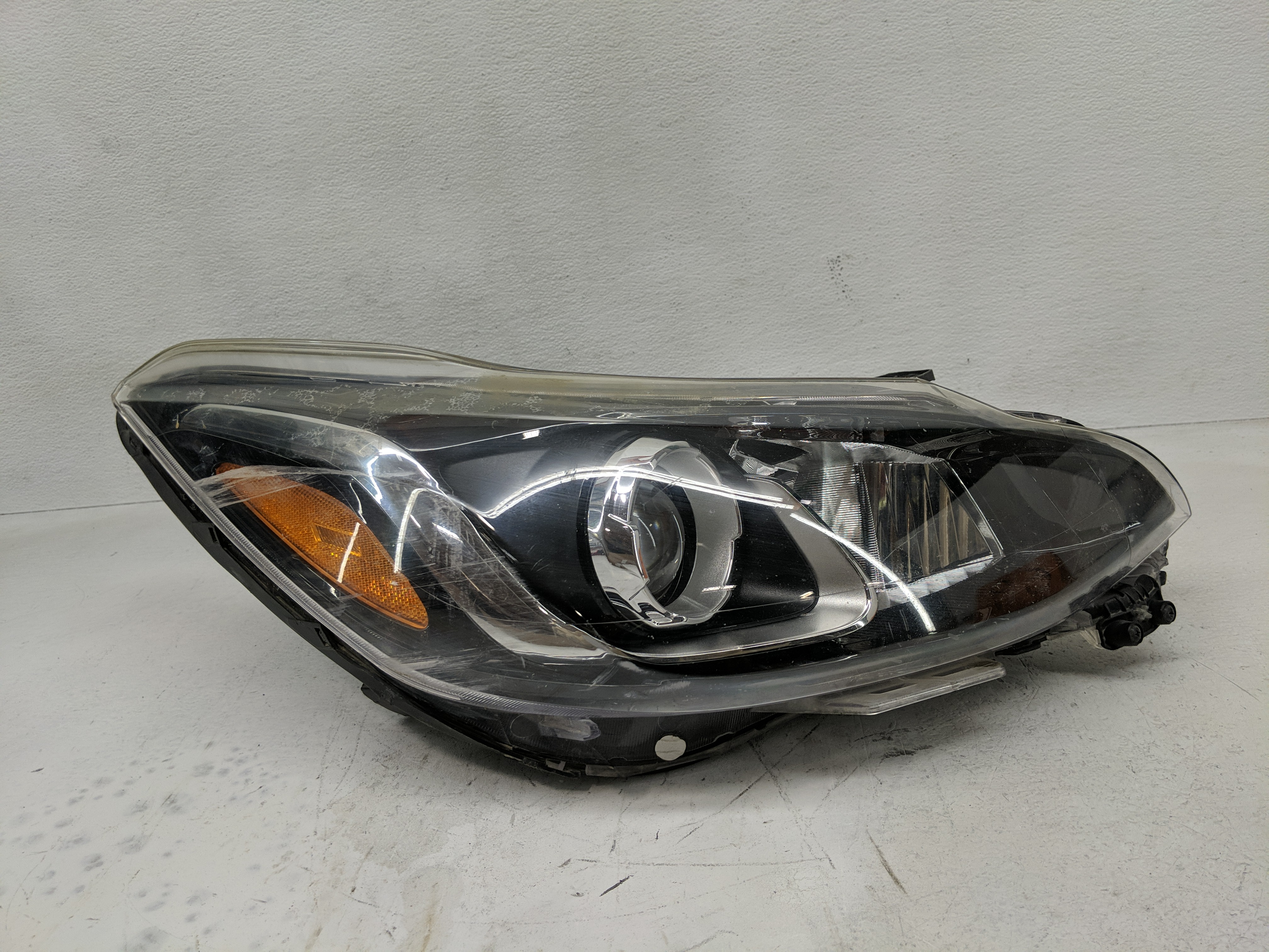 2019-2022 Chevrolet Spark Passenger Right Oem Head Light Headlight Lamp 1235782 - Oemusedautoparts1.com