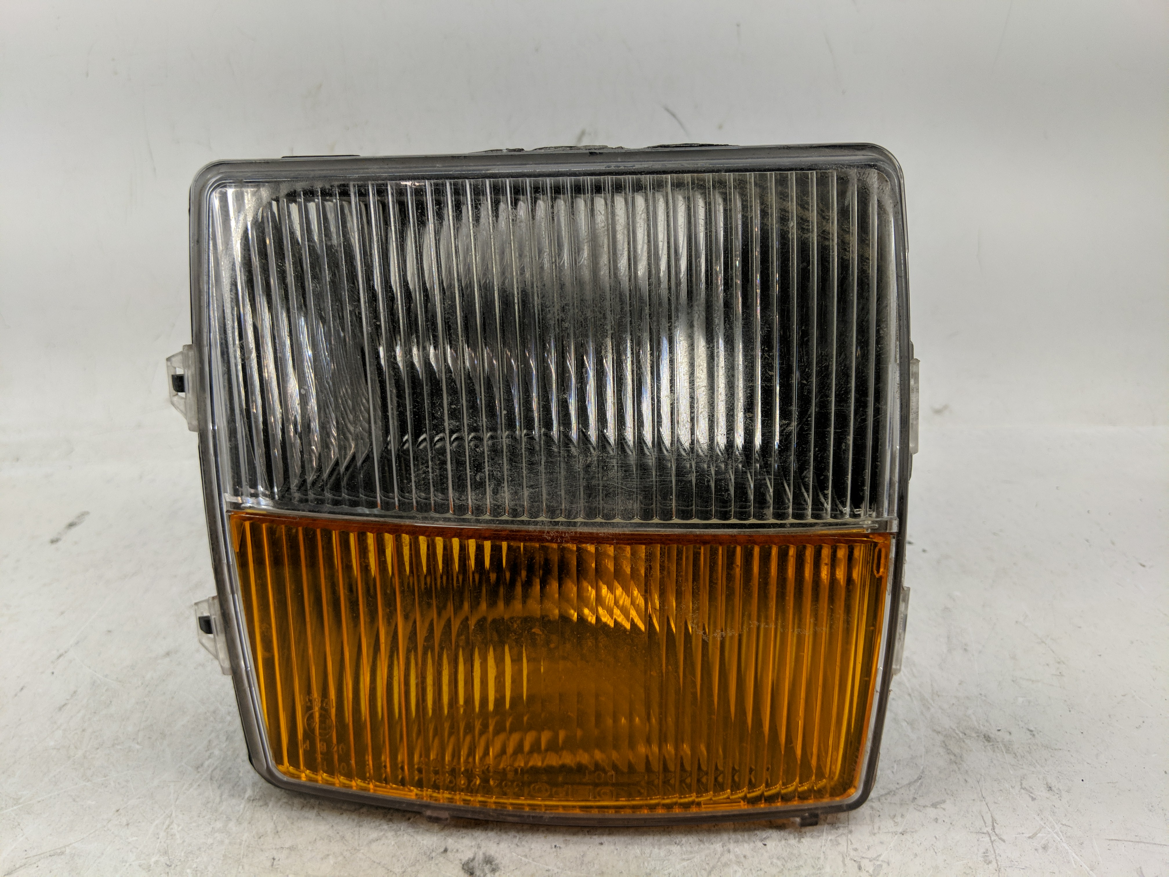 2003-2007 Cadillac Cts Driver Left Oem Front Light Lamp 1235809 - Oemusedautoparts1.com