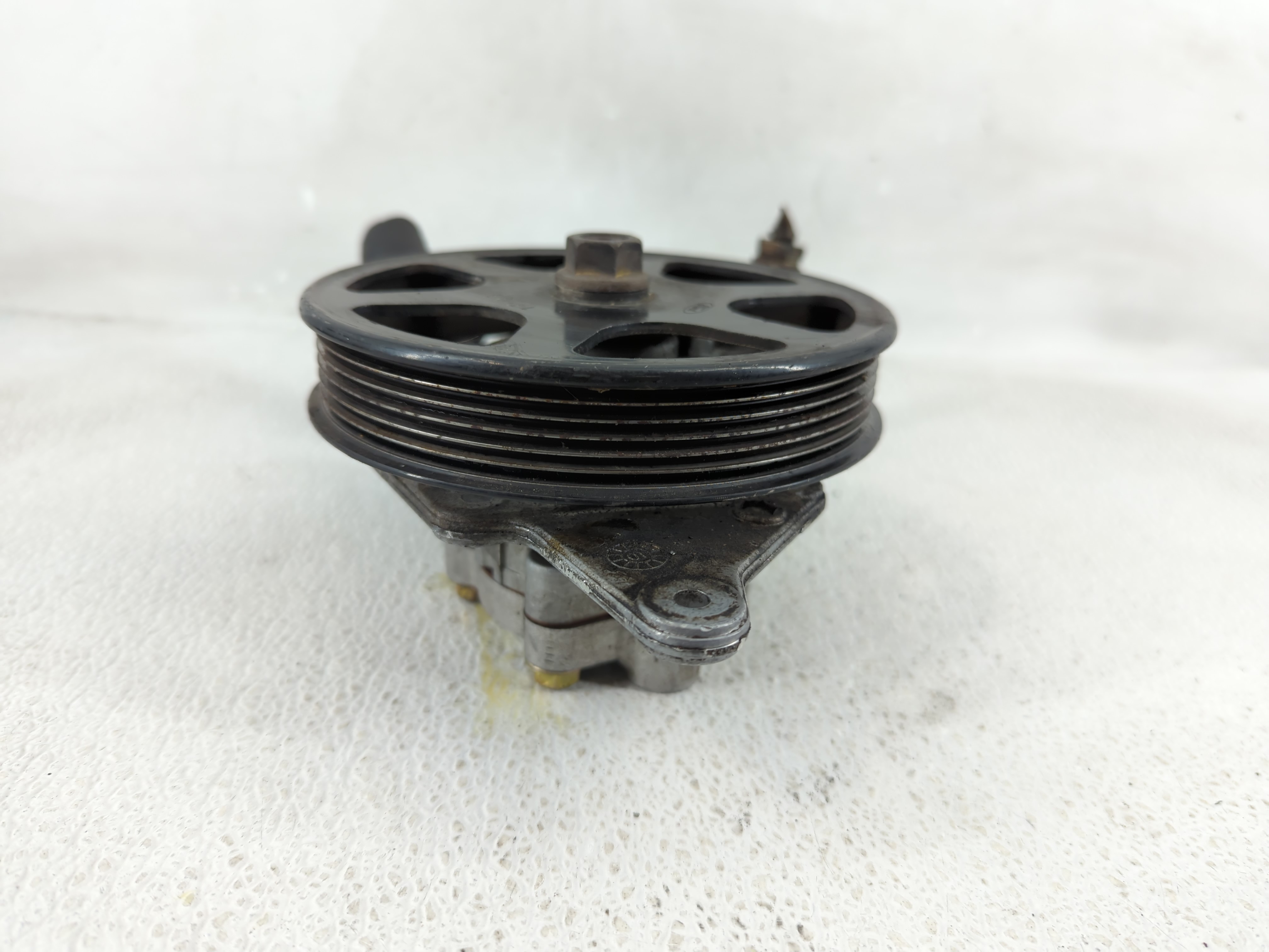 2001-2004 Ford Escape Power Steering Column Pump Oem 1235989 - Oemusedautoparts1.com