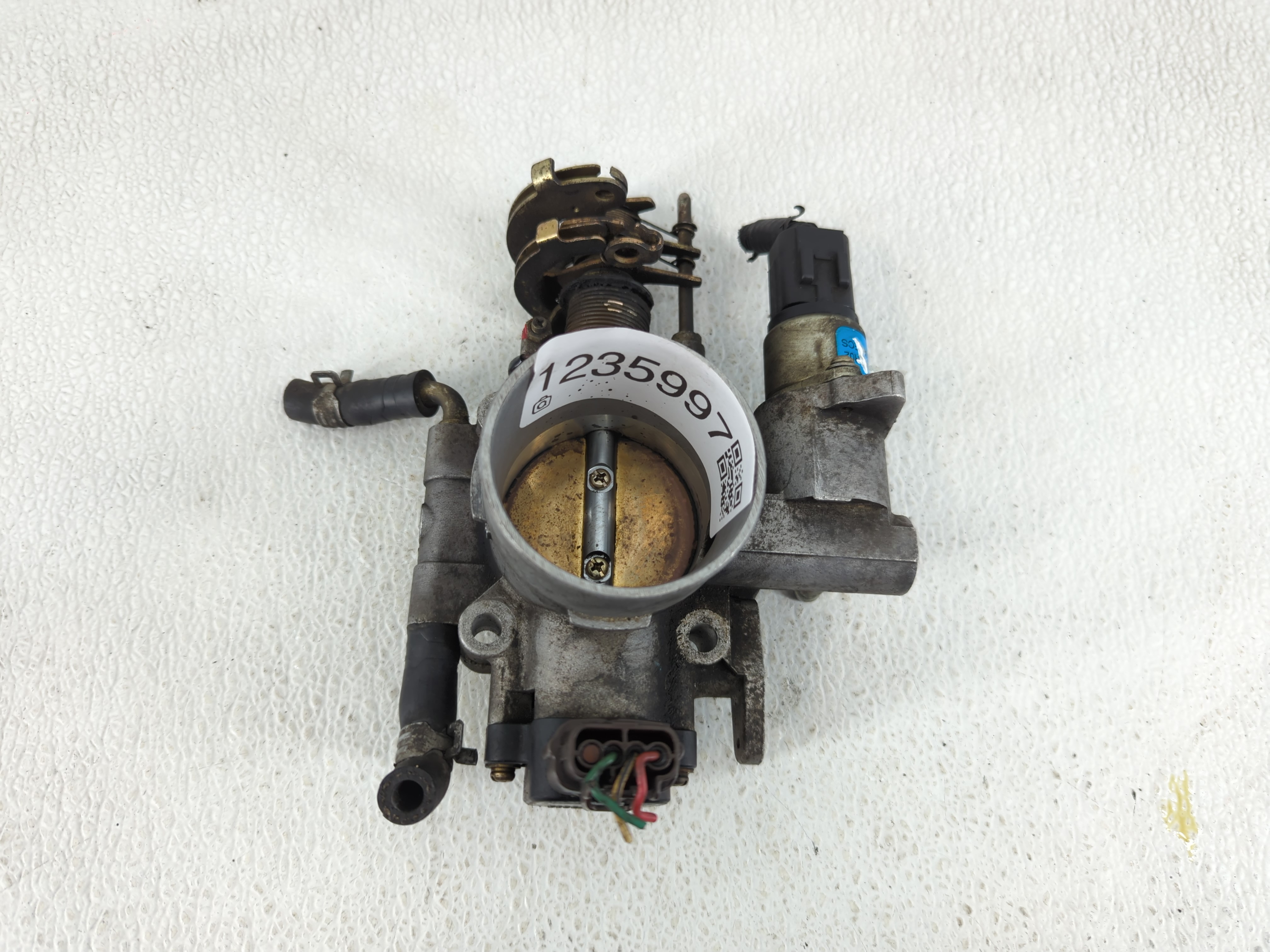 Picture of 2000-2002 Subaru Forester Throttle Body 1235997