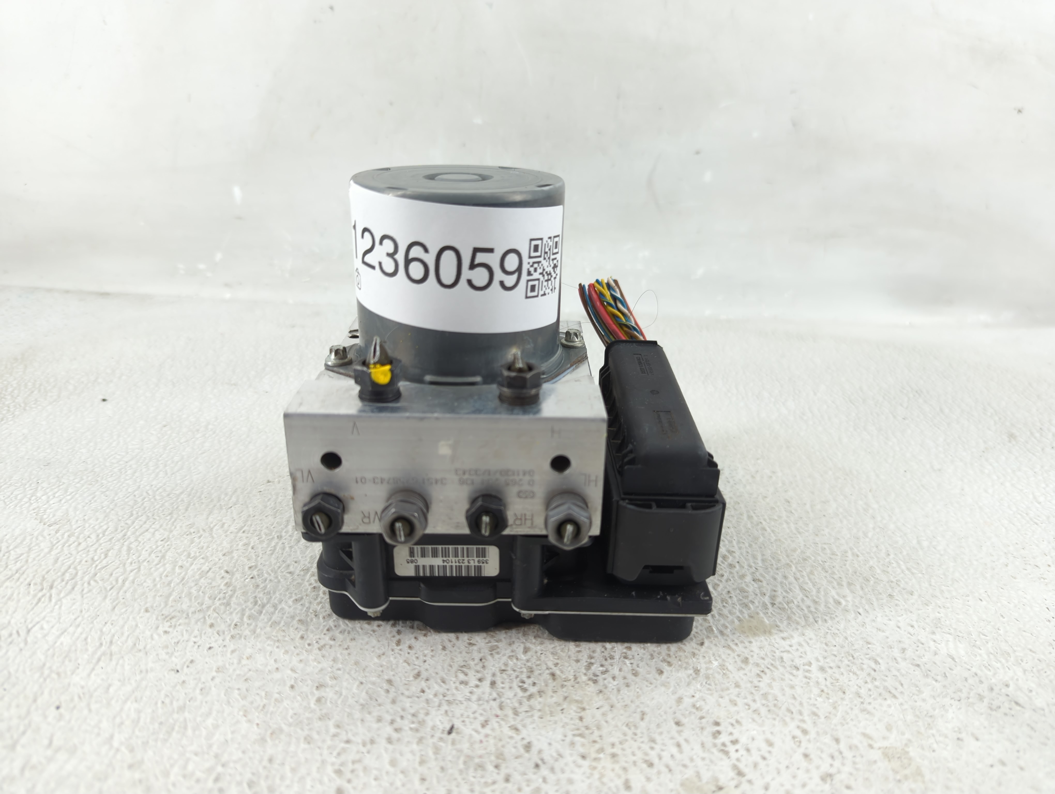 Picture of 2004-2005 Bmw 545i Abs Pump Control Module 1236059