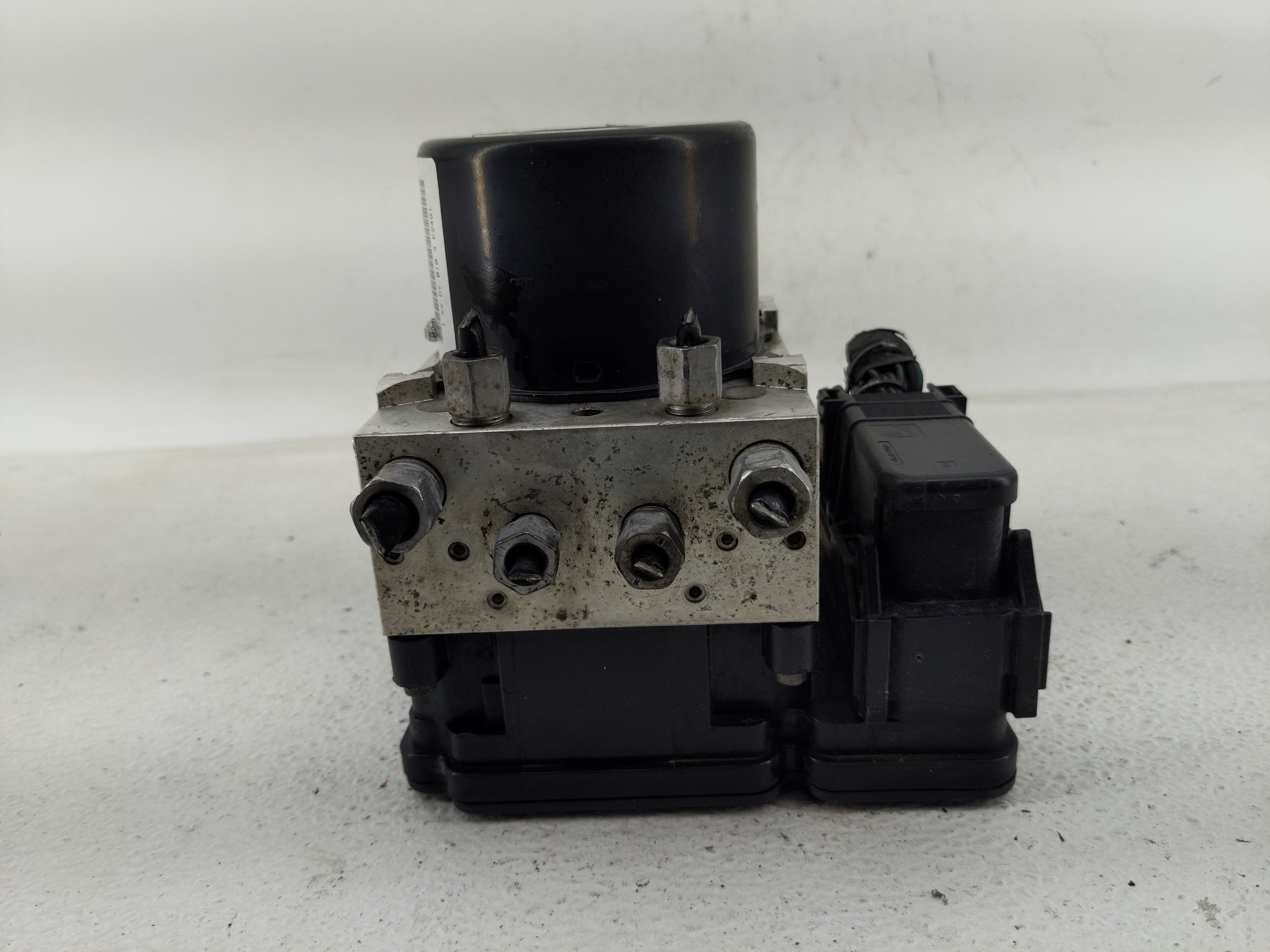 2013-2014 Dodge Challenger Abs Pump Control Module 1236149 - Oemusedautoparts1.com