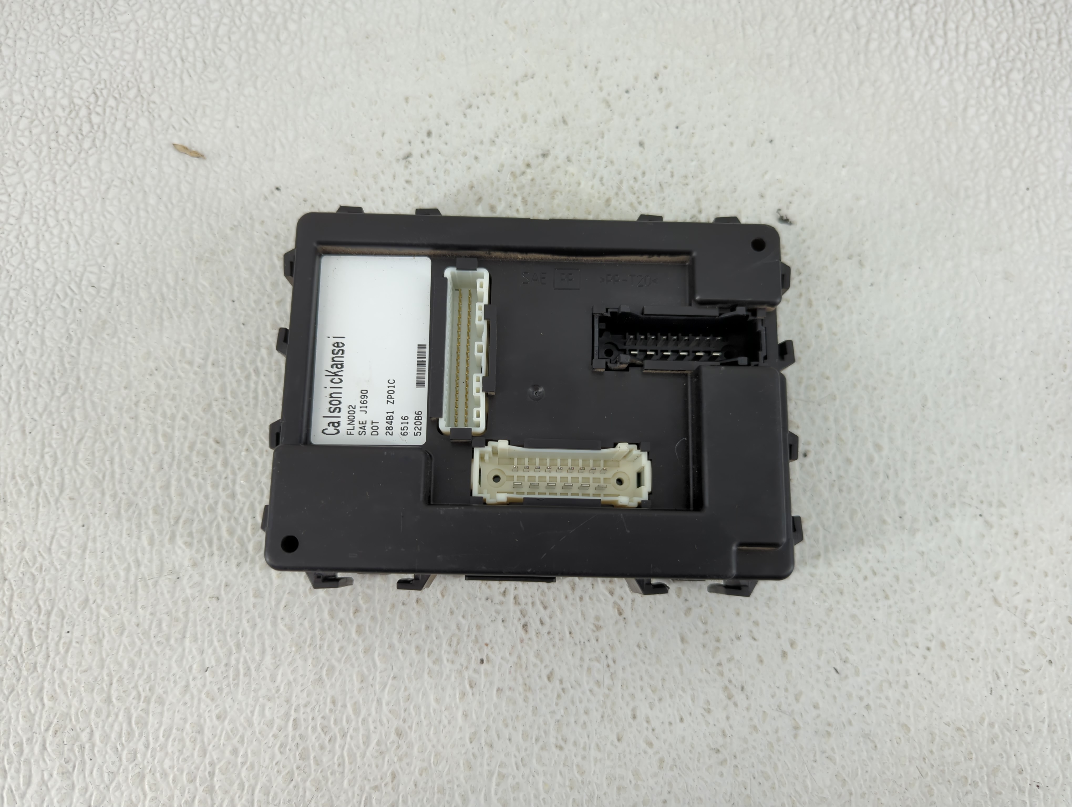 Picture of 2006-2006 Nissan Pathfinder Body Control Module Bcm Inner Cabin Fuse Box 1236434