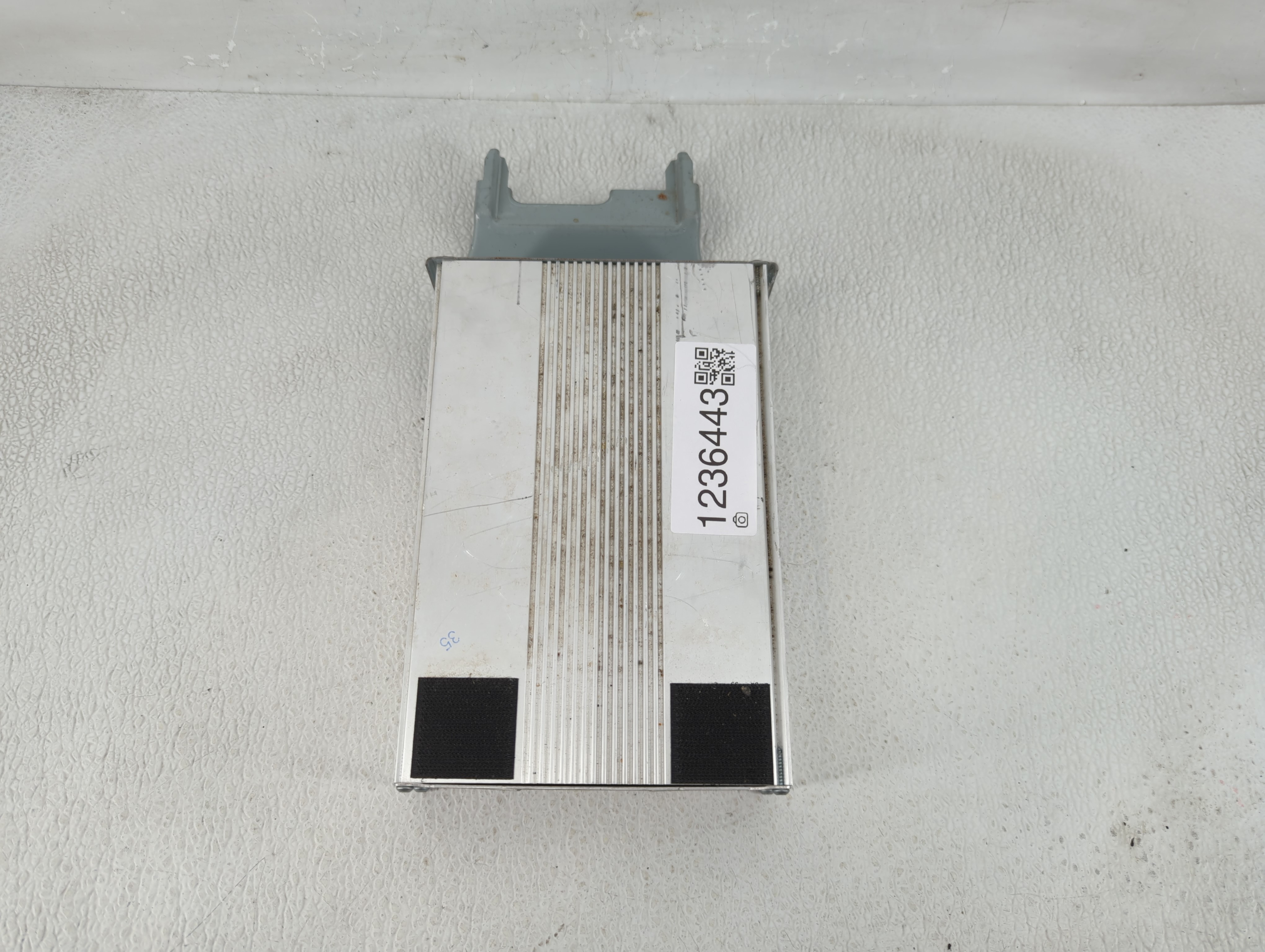 Picture of 2005 Toyota Avalon Am Fm Cd Player Radio Receiver 1236443