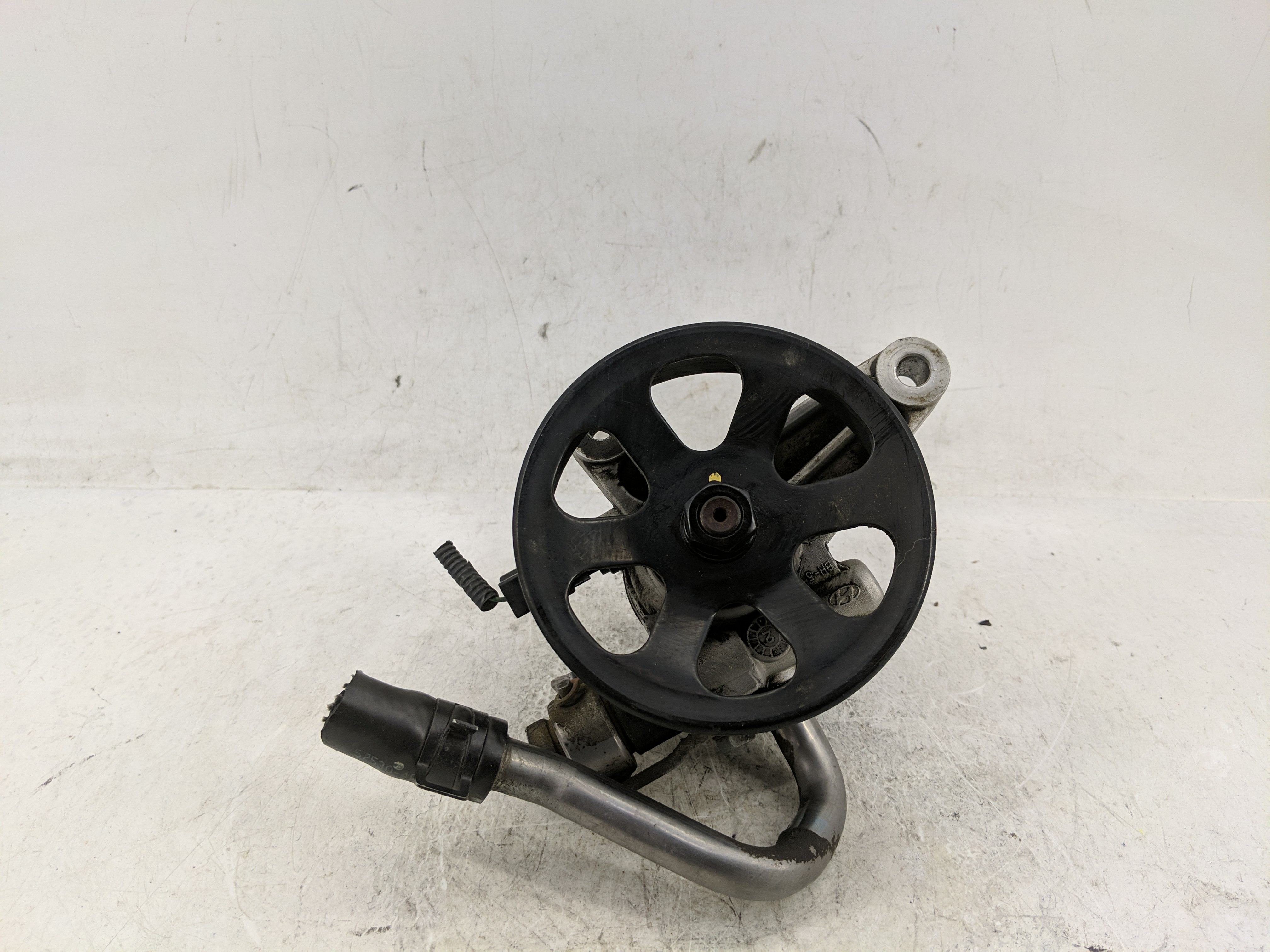 2011-2014 Kia Sedona Power Steering Column Pump Oem 1236468 - Oemusedautoparts1.com