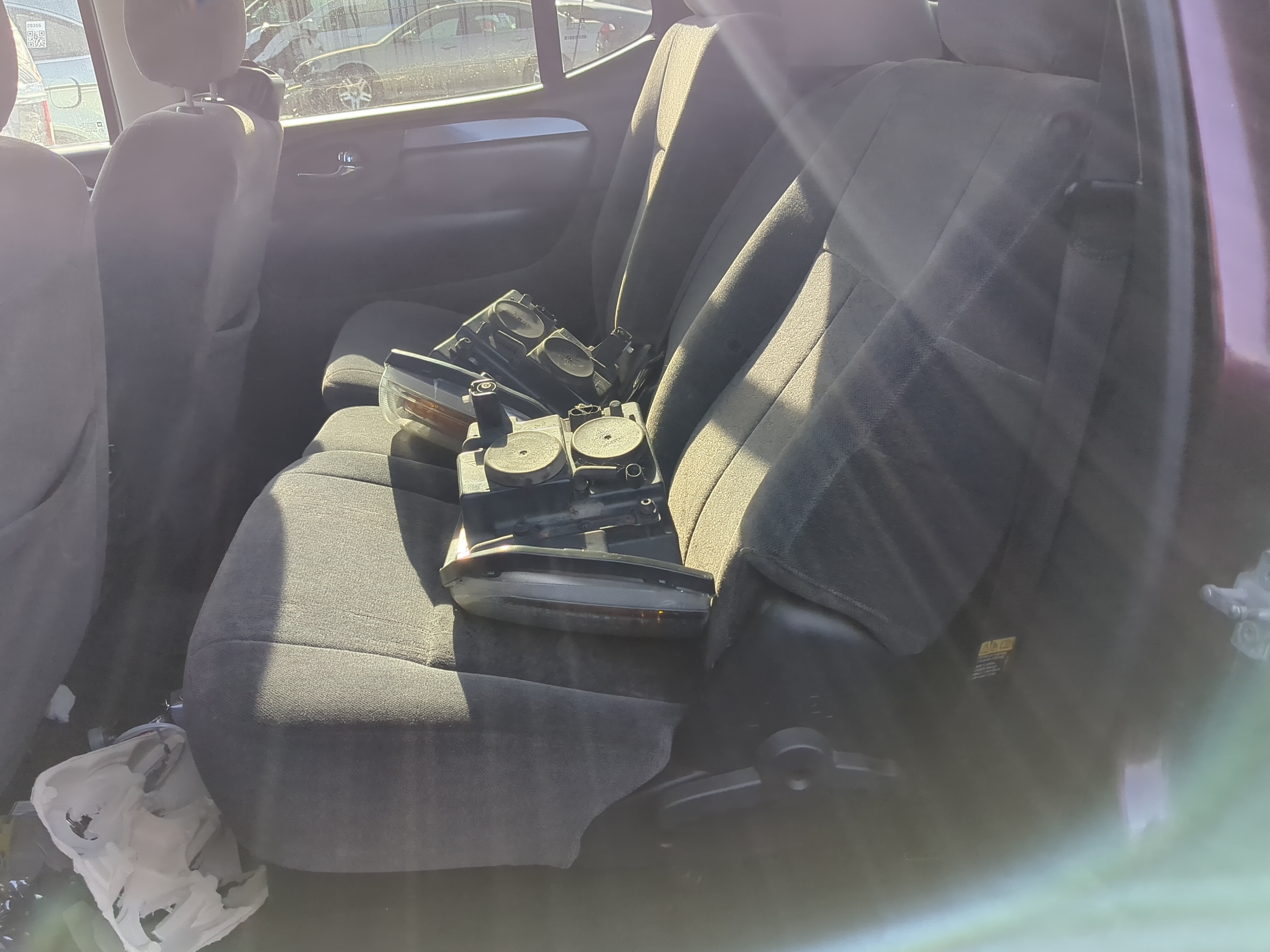 Picture of 2006 Gmc Envoy Xl Rear Seat Oem 1236525