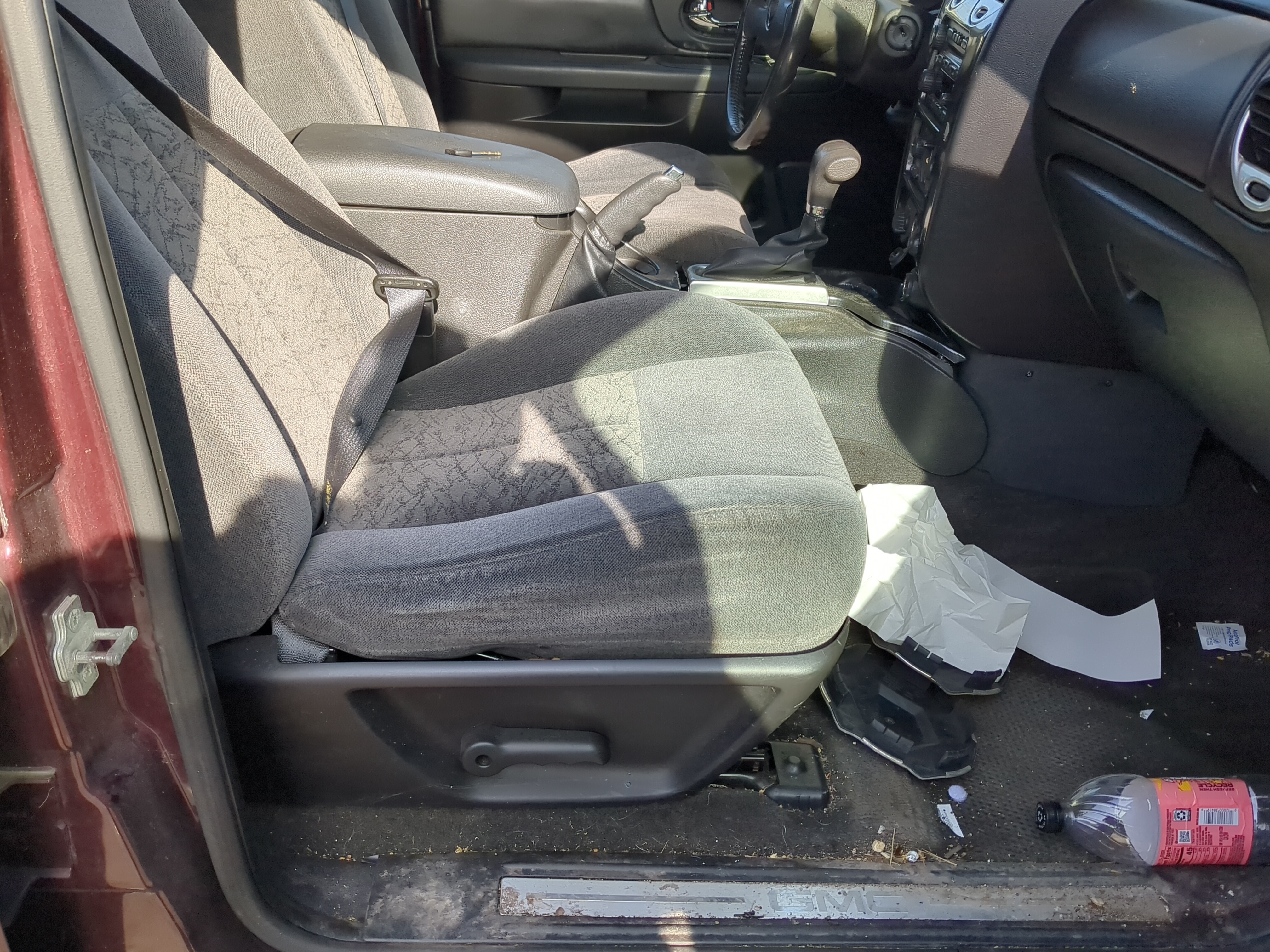 2005-2006 Gmc Envoy Xl Passenger Front Seat Oem 1236547 - Oemusedautoparts1.com