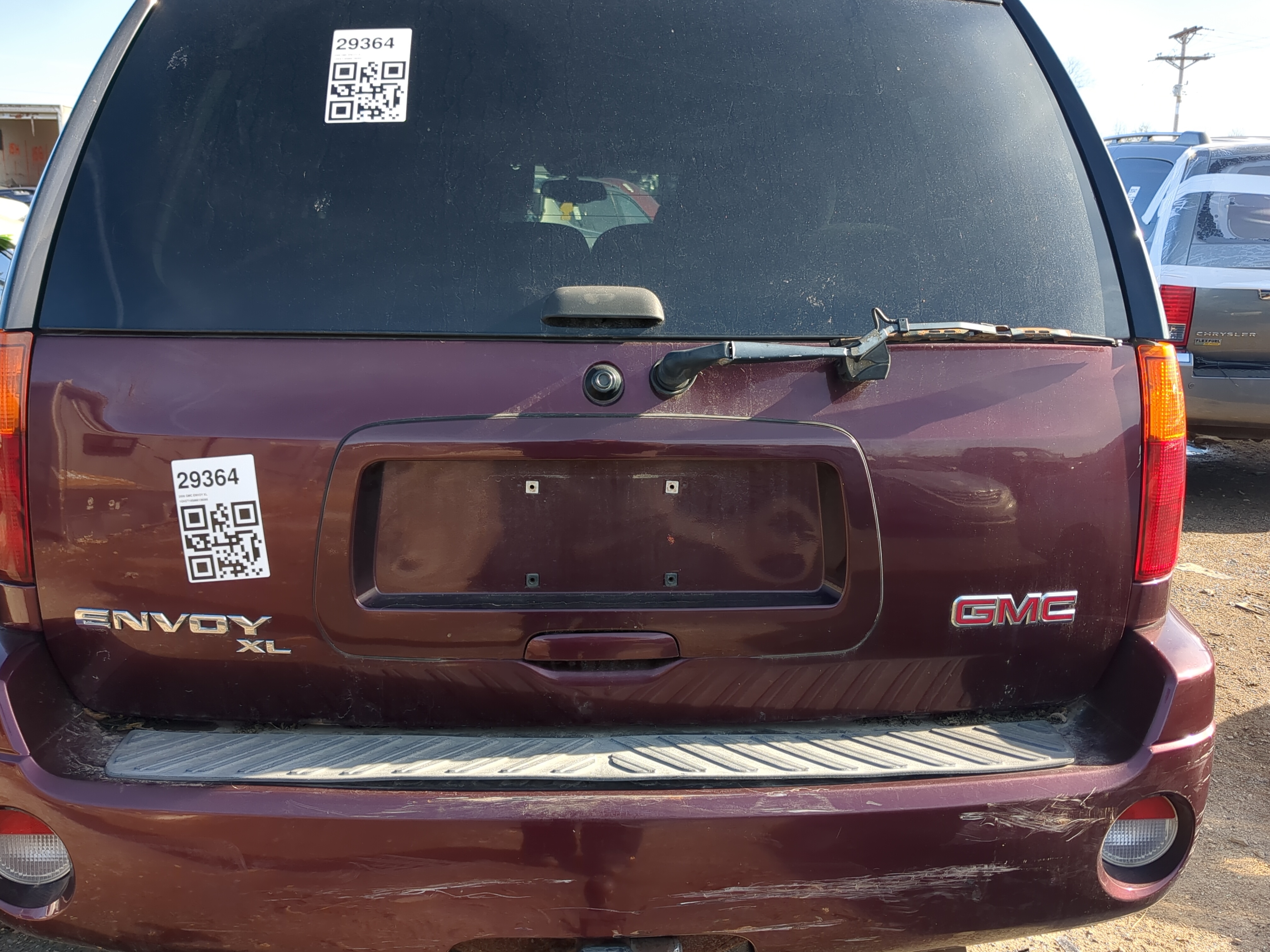 2004-2006 Gmc Envoy Xl Trunk/decklid/hatch/tailgate Oem 1236561 - Oemusedautoparts1.com