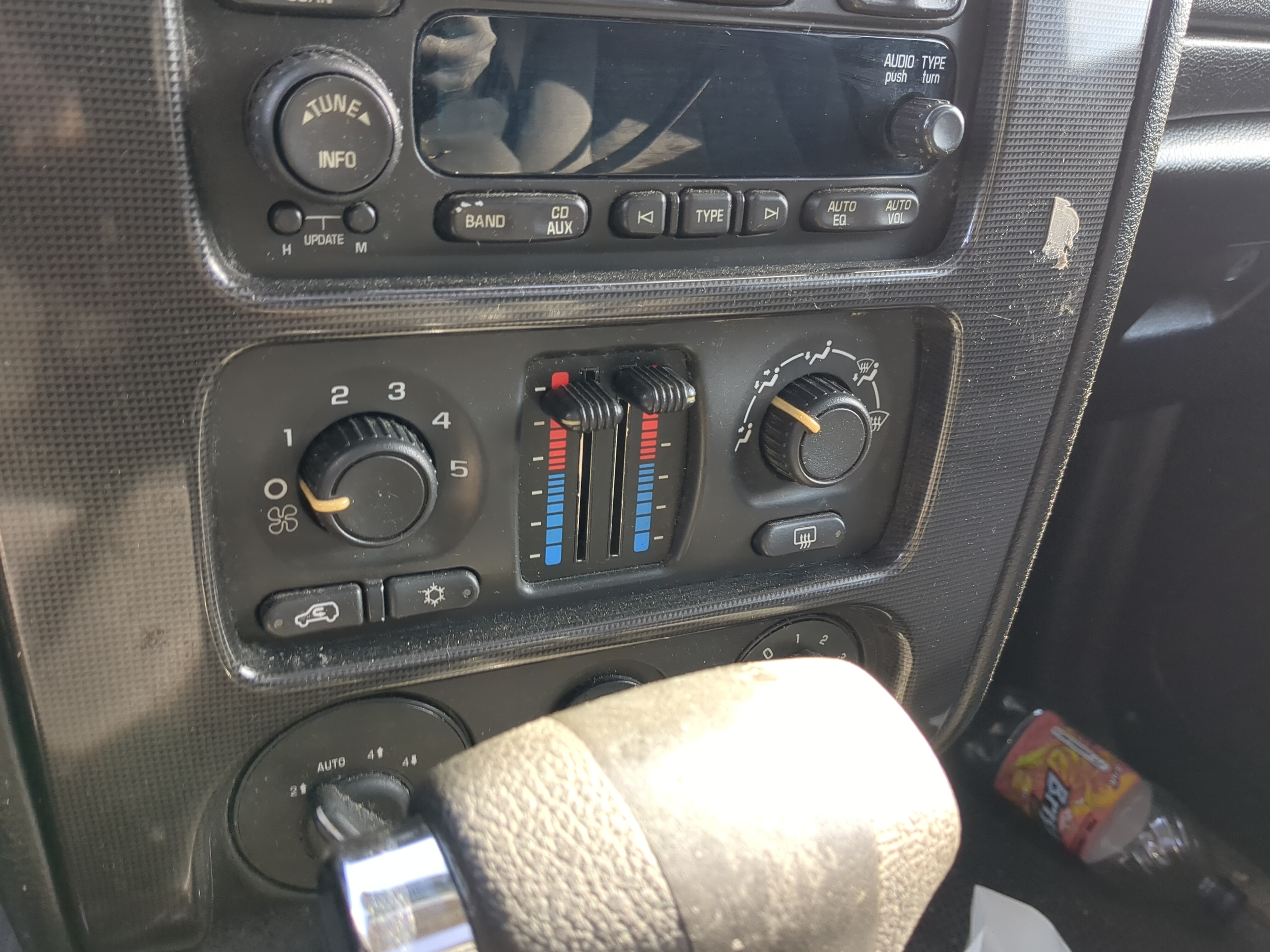 2004-2006 Gmc Envoy Xl Ac Heater Climate Control 1236624 - Oemusedautoparts1.com