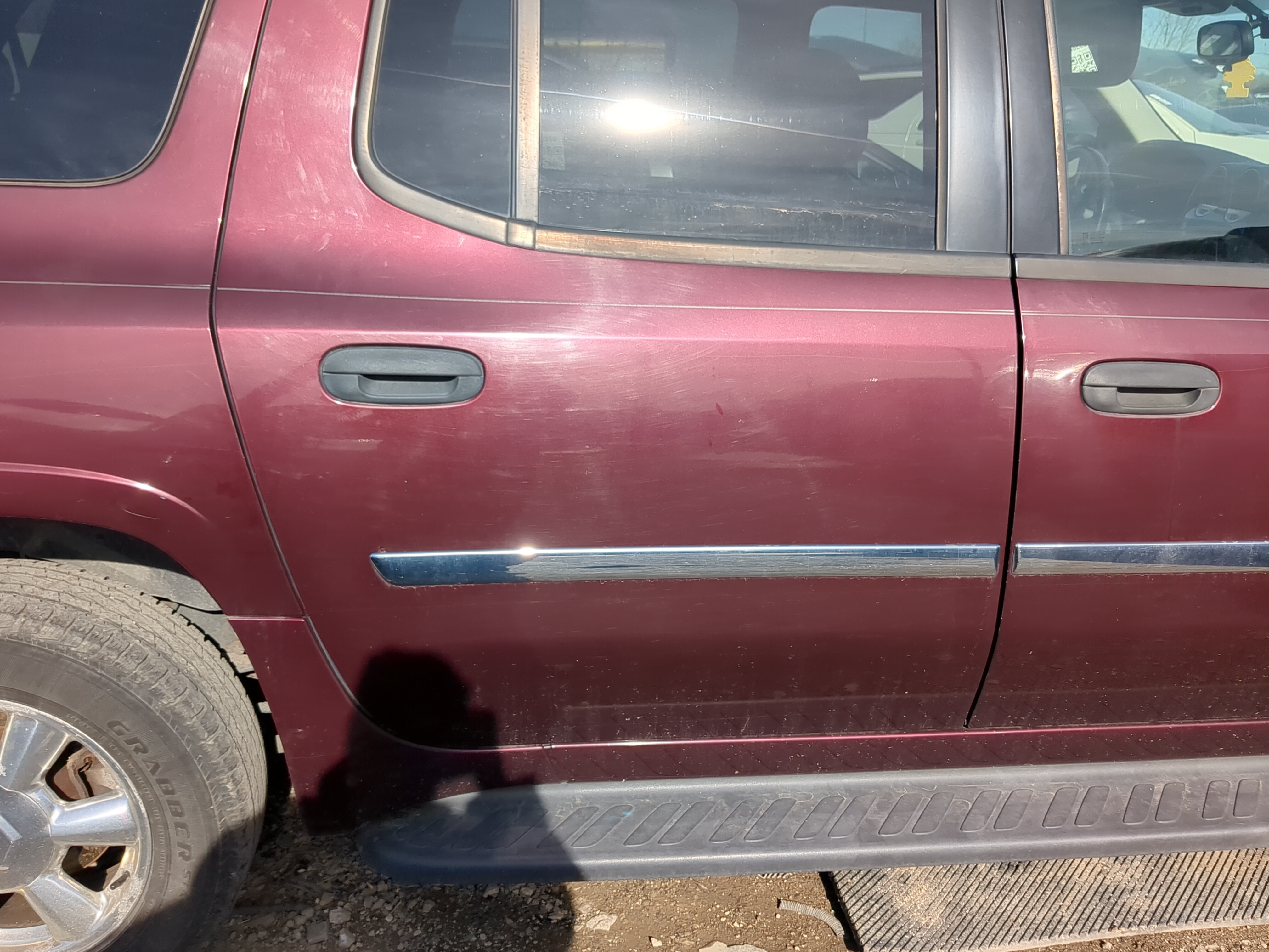 Picture of 2005-2006 Gmc Envoy Xl Passenger Rear Door Oem 1236642