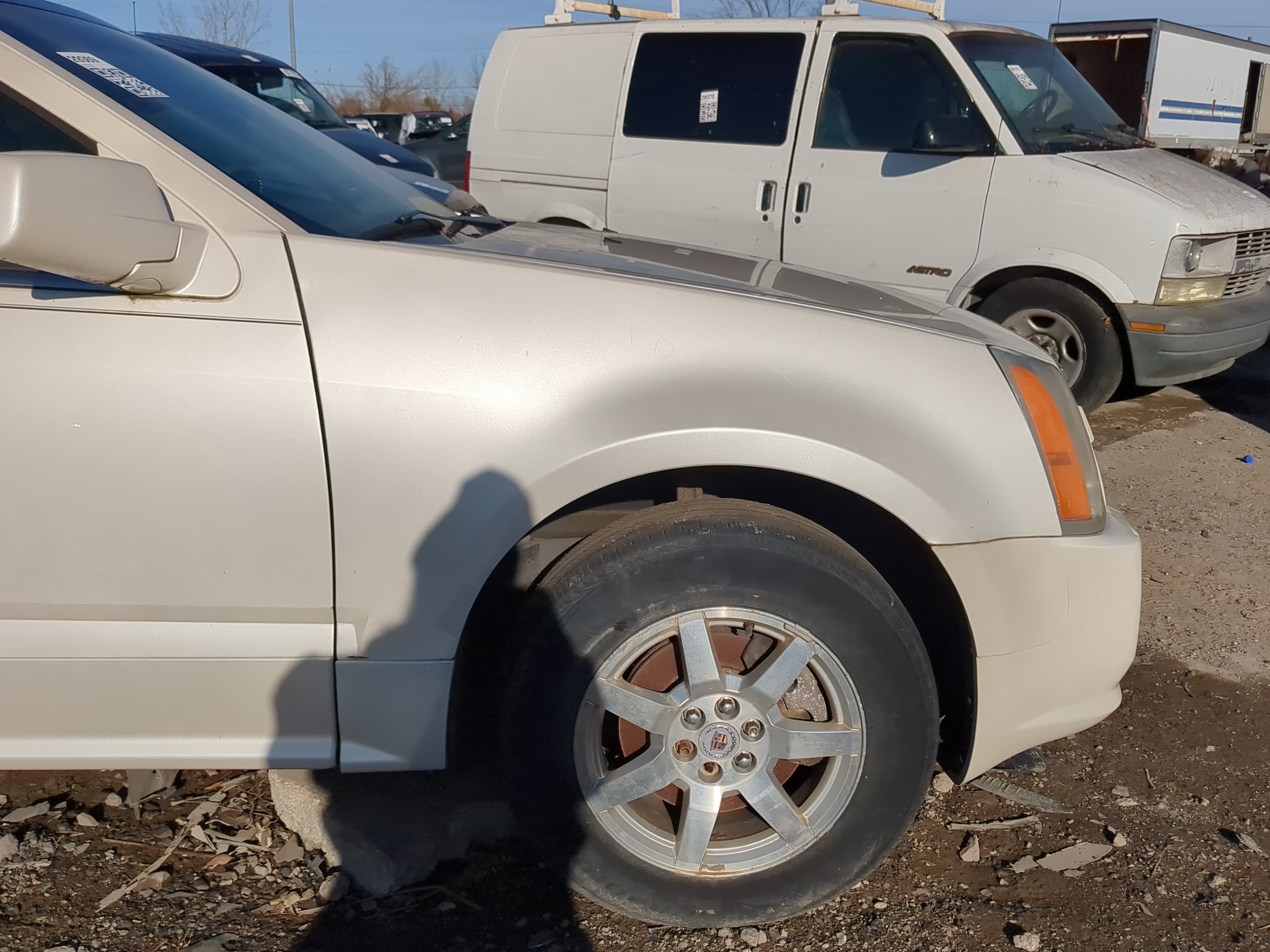 Picture of 2004-2009 Cadillac Srx Passenger Fender 1236758