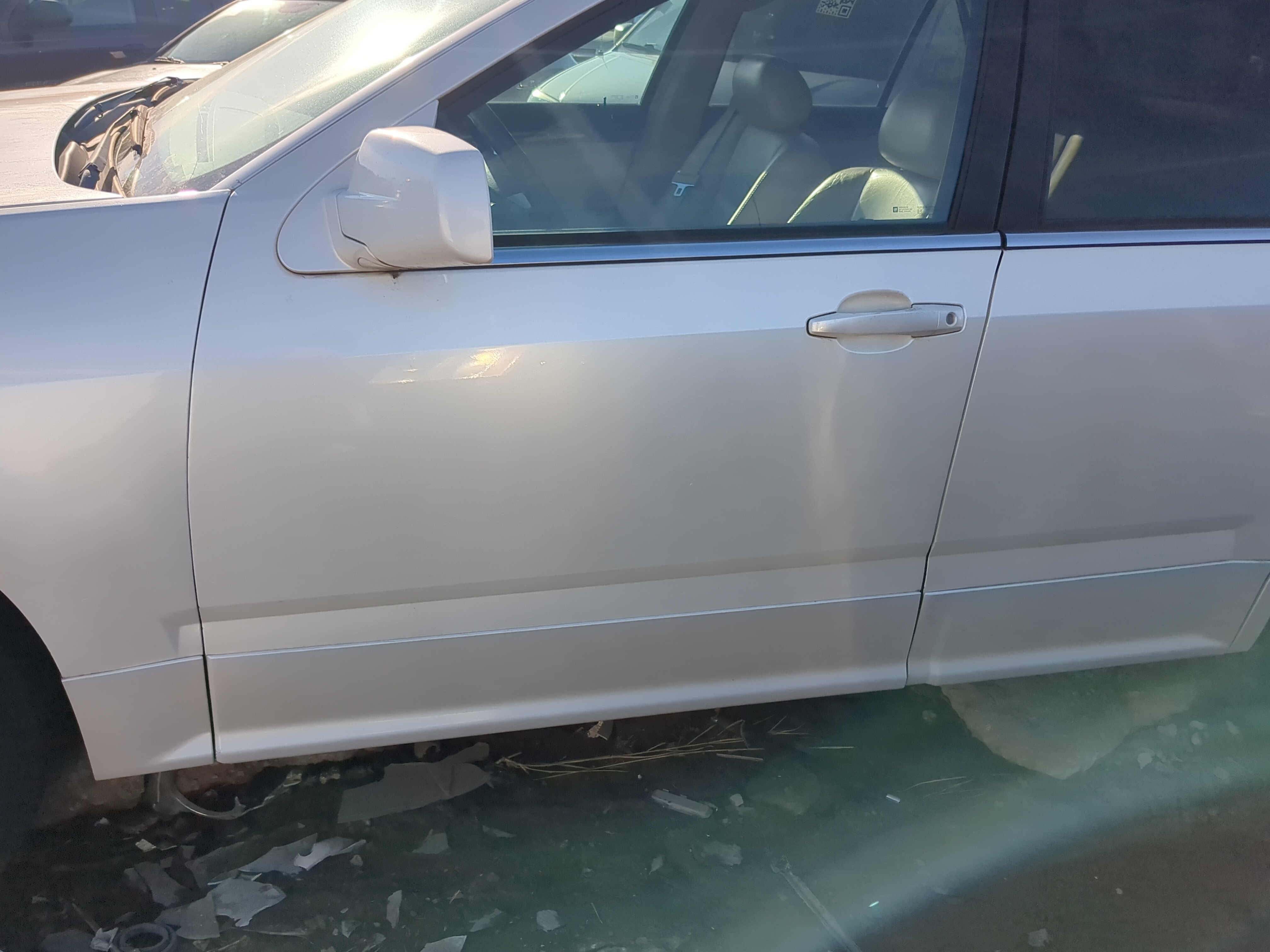 2007-2009 Cadillac Srx Driver Front Door Oem 1236971 - Oemusedautoparts1.com