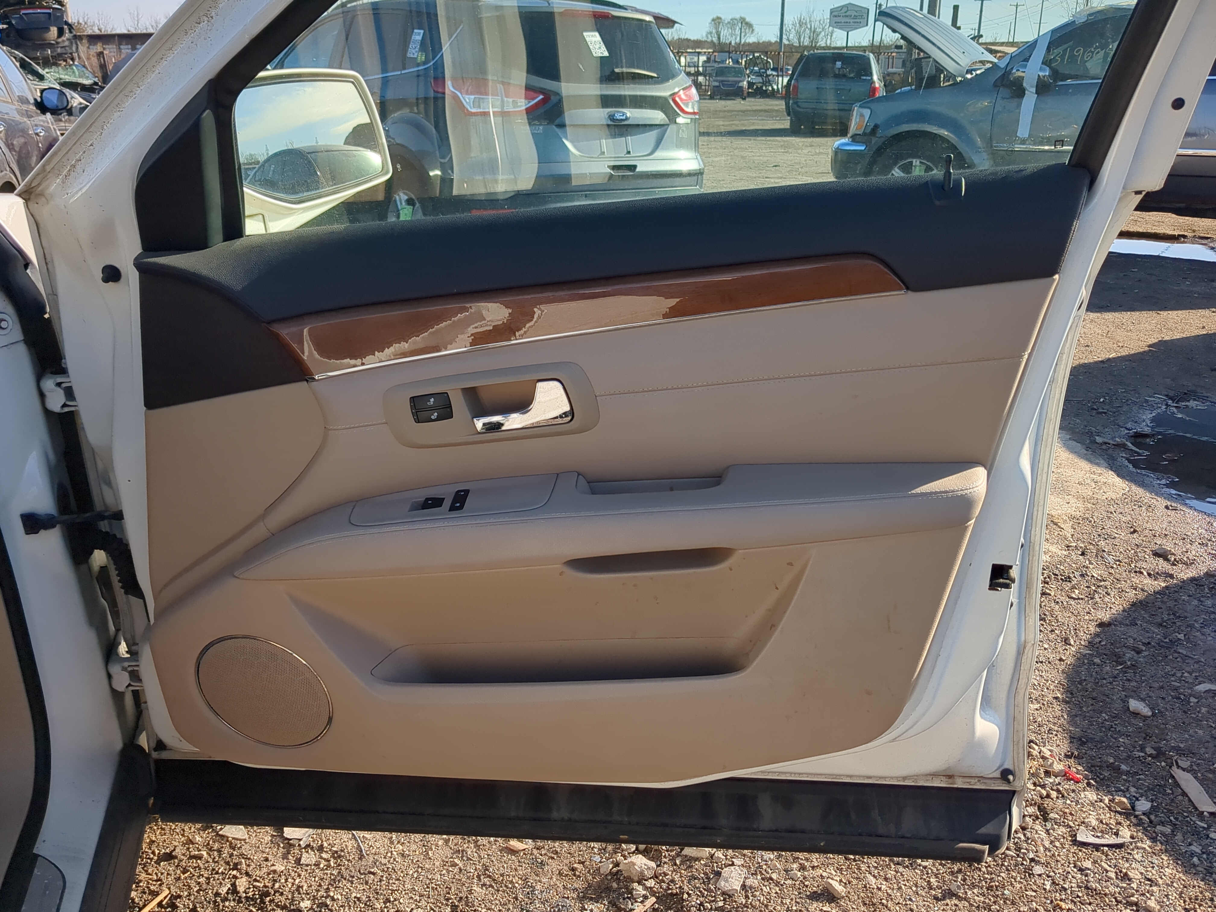 2008 Cadillac Srx Front Right Passenger Interior Door Panel Trim 1237057 - Oemusedautoparts1.com