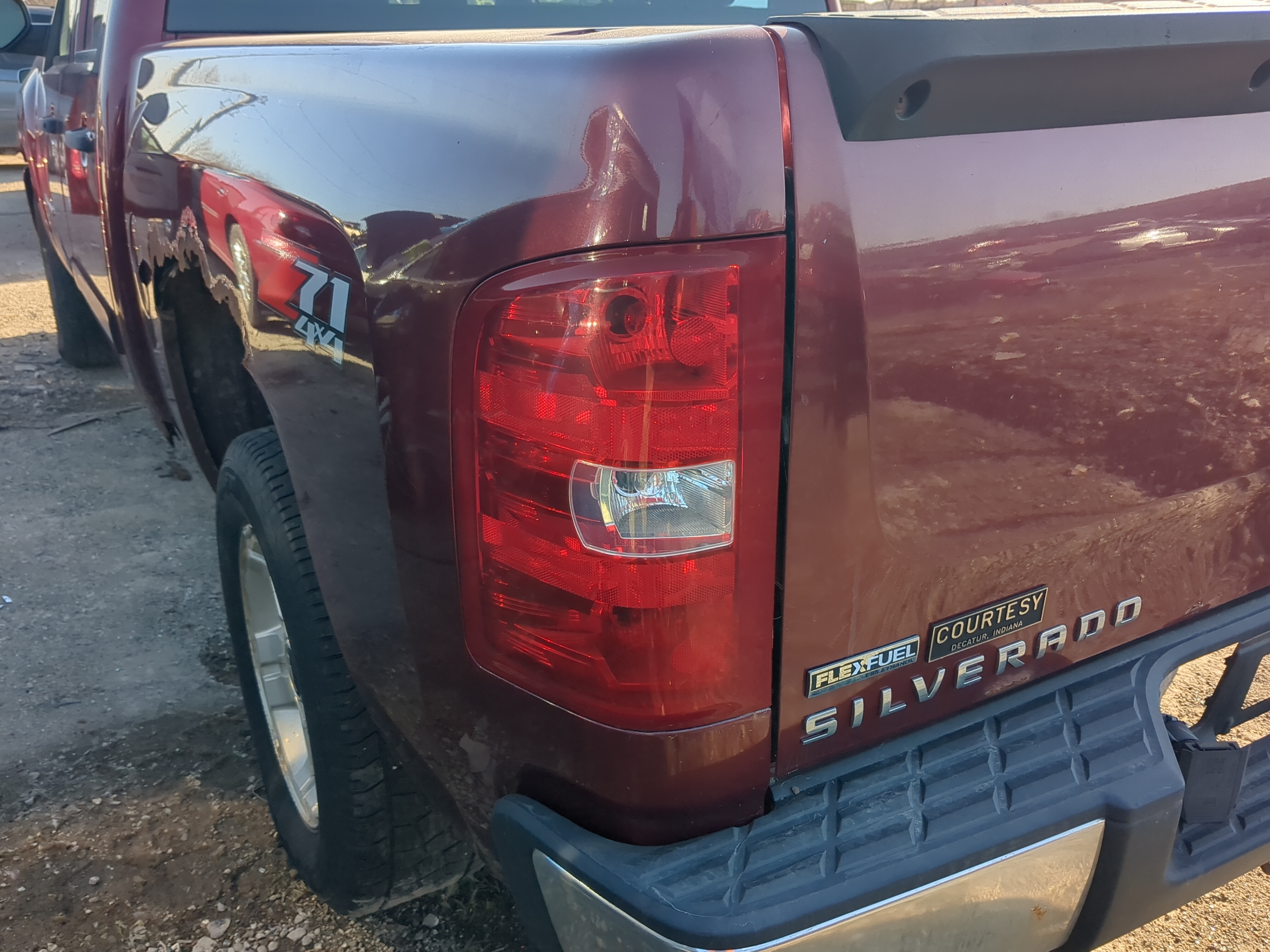 Picture of 2007 Chevrolet Silverado 1500 Driver Left Side Tail Light Taillight Oem 1237495