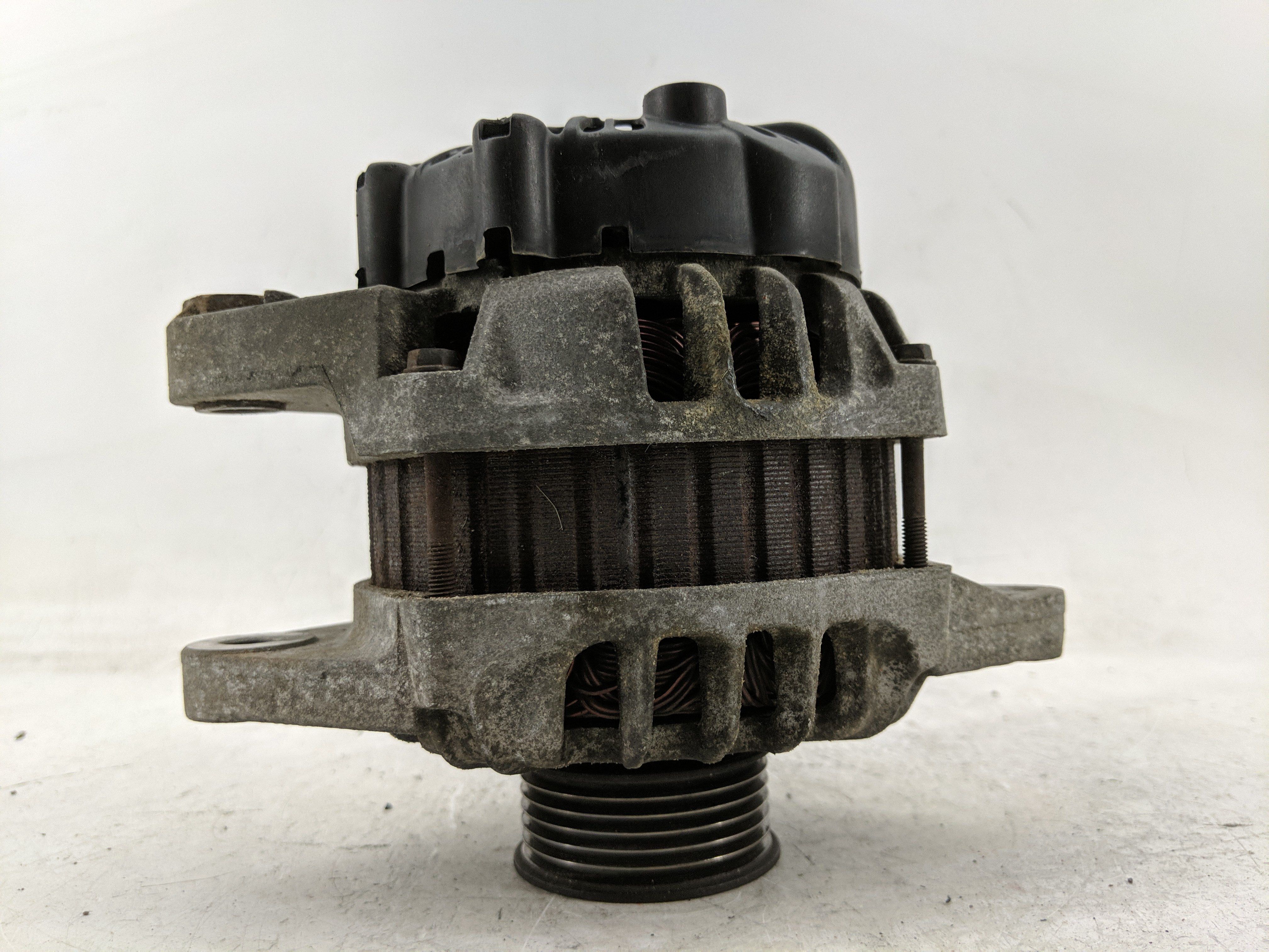 Picture of 2012 Hyundai Accent Alternator Generator Charging Assembly Engine Oem 1238189