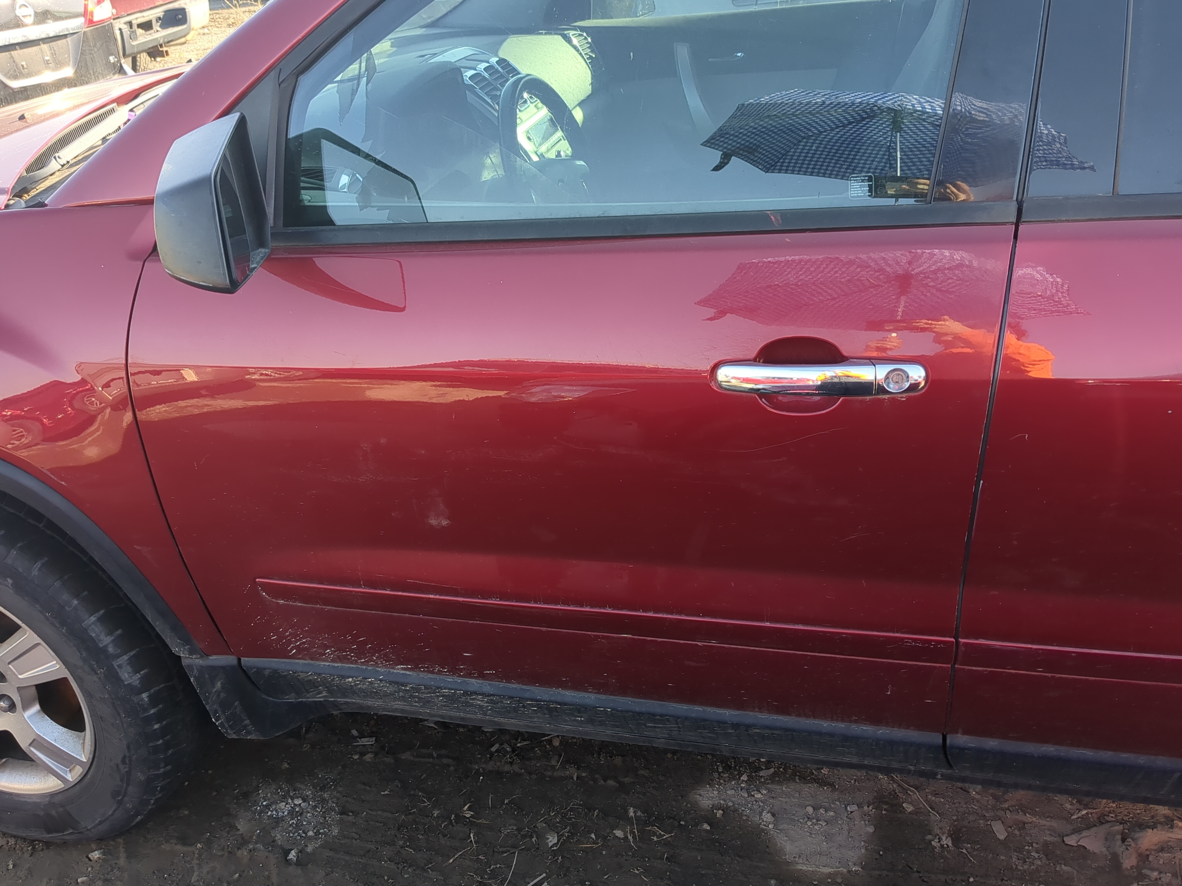 2010-2017 Gmc Acadia Driver Front Door Oem 1238293 - Oemusedautoparts1.com