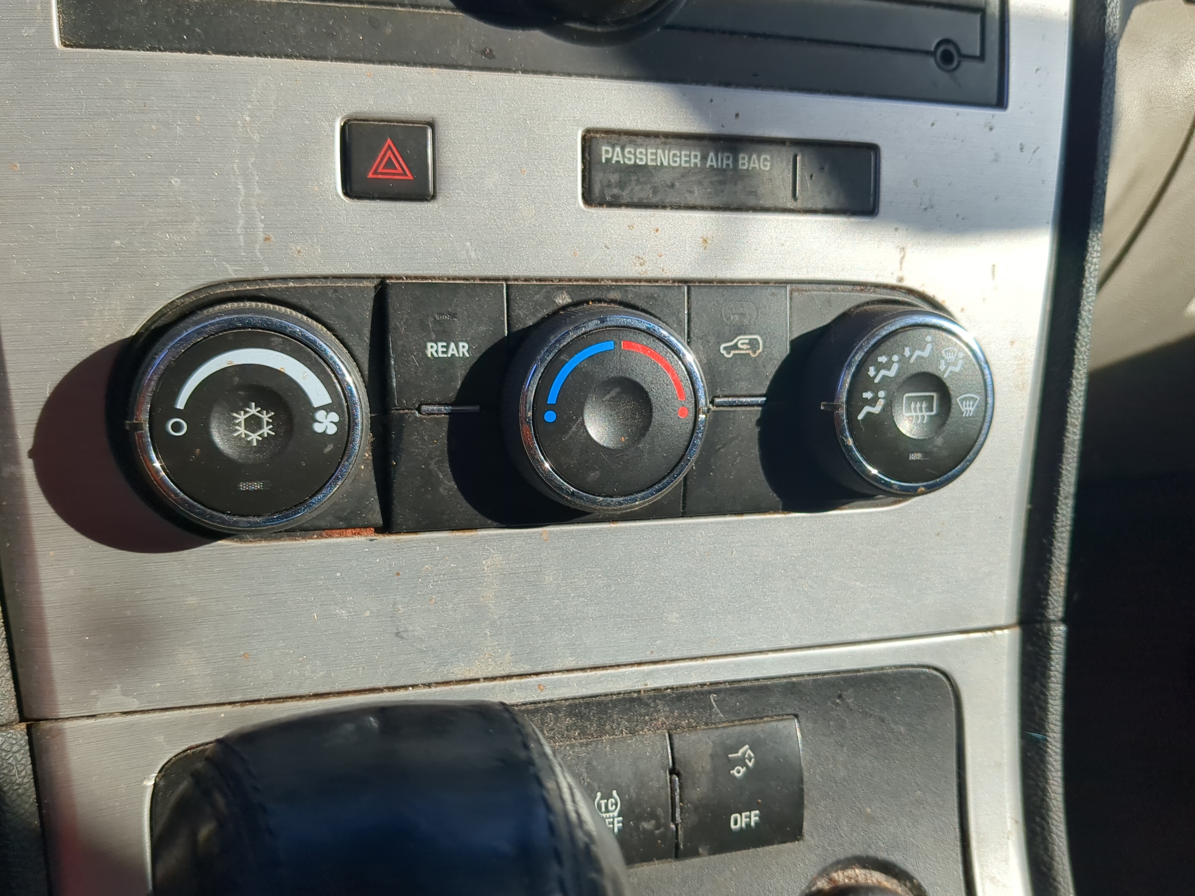 2007-2012 Gmc Acadia Ac Heater Climate Control 1238300 - Oemusedautoparts1.com