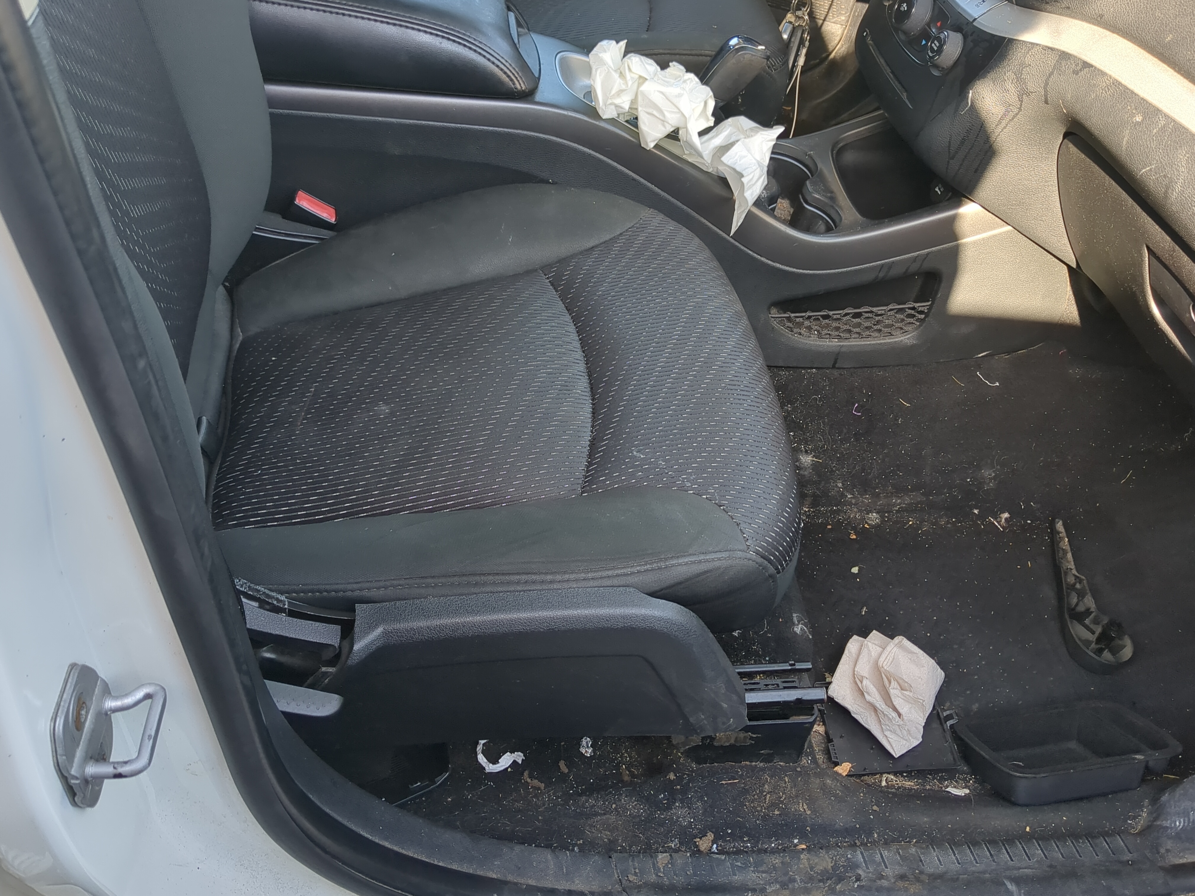 2011-2017 Dodge Journey Passenger Front Seat Oem 1238494 - Oemusedautoparts1.com