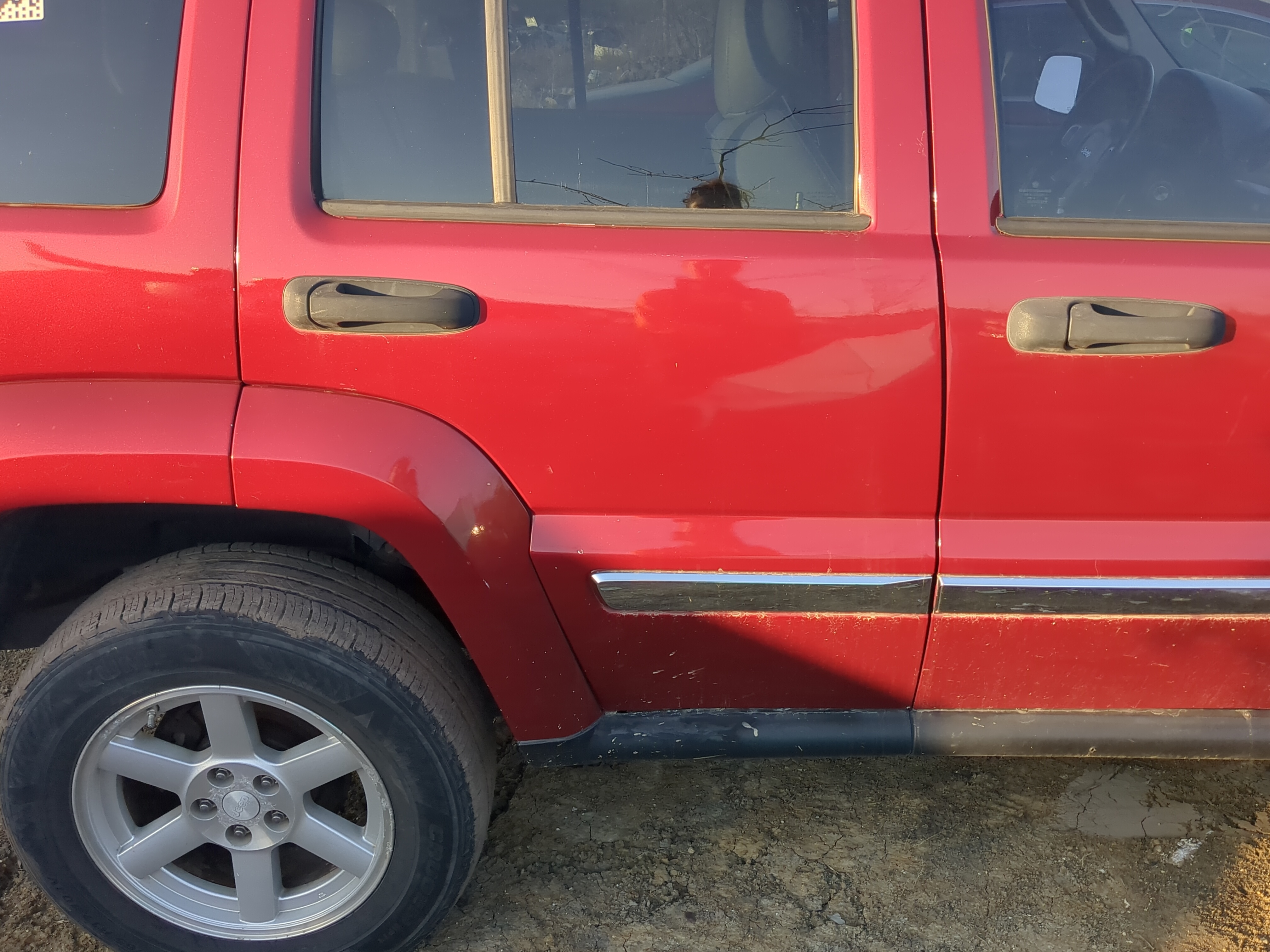 Picture of 2002-2007 Jeep Liberty Passenger Rear Door Oem 1238779