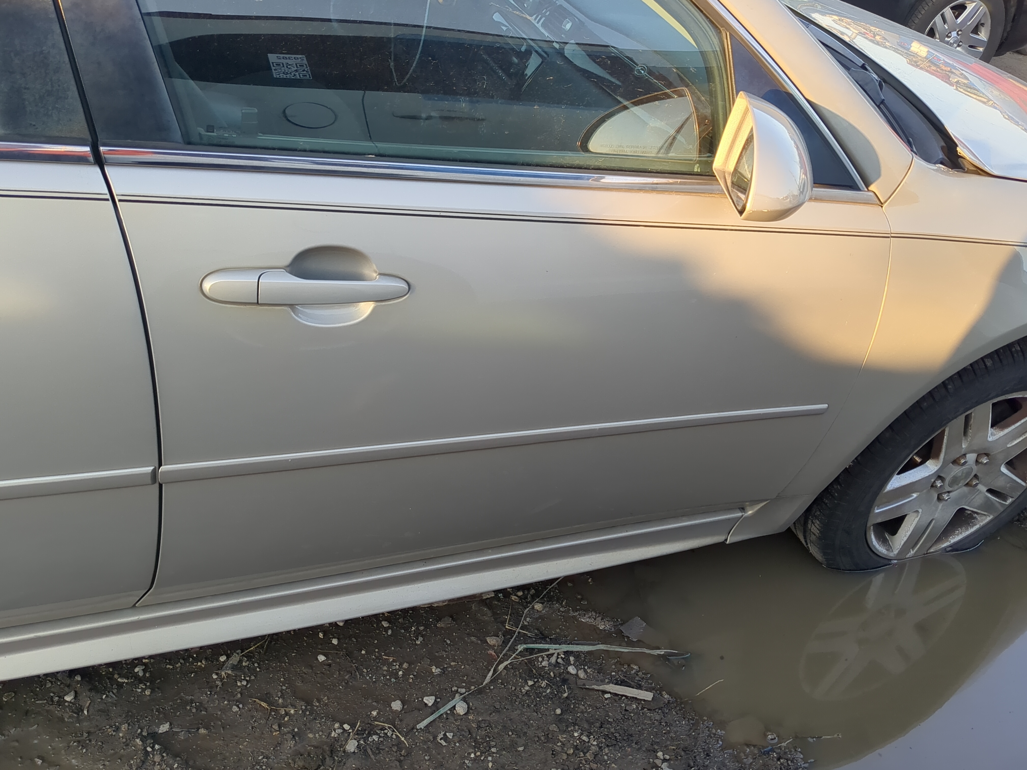 2006-2016 Chevrolet Impala Passenger Front Door Oem 1239230 - Oemusedautoparts1.com