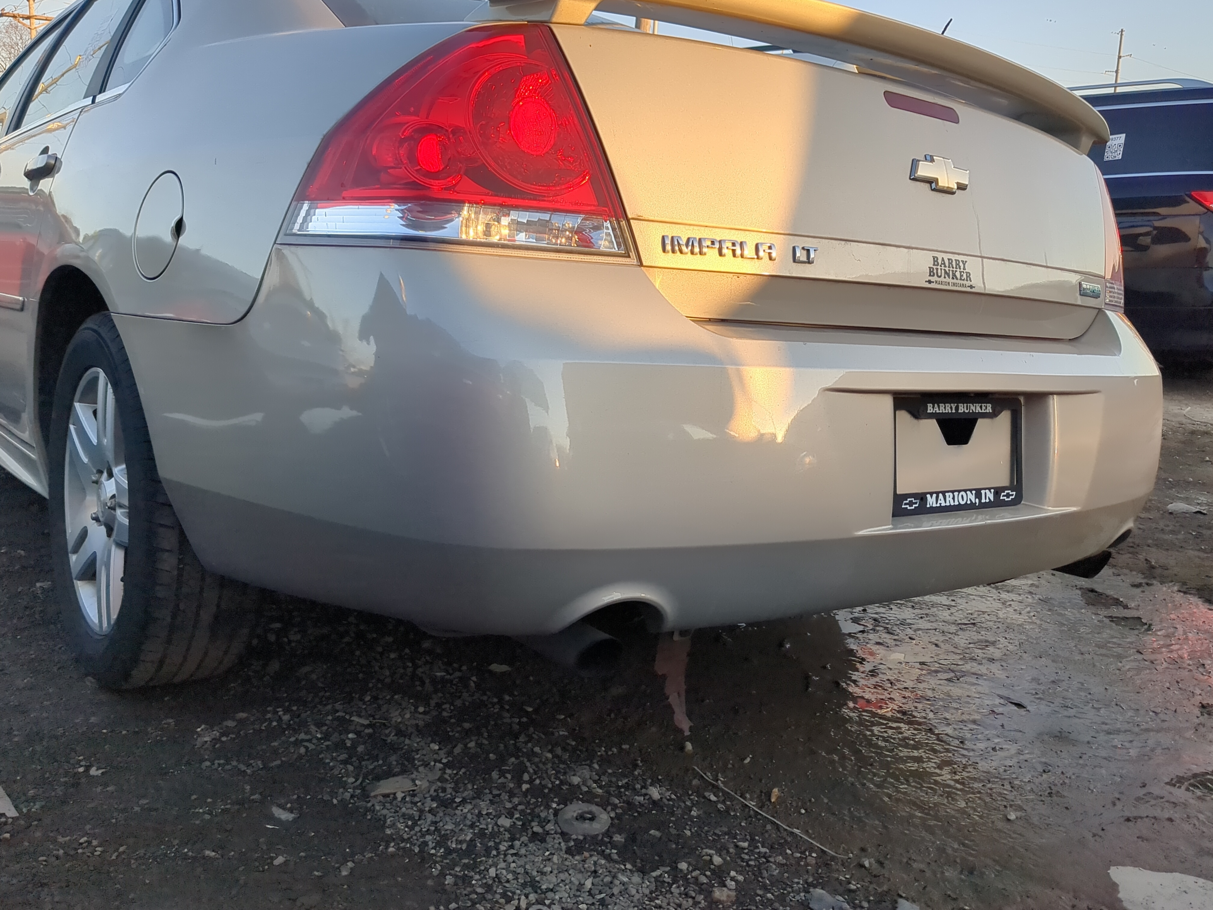 2006-2016 Chevrolet Impala Rear Bumper Assembly Oem 1239261 - Oemusedautoparts1.com