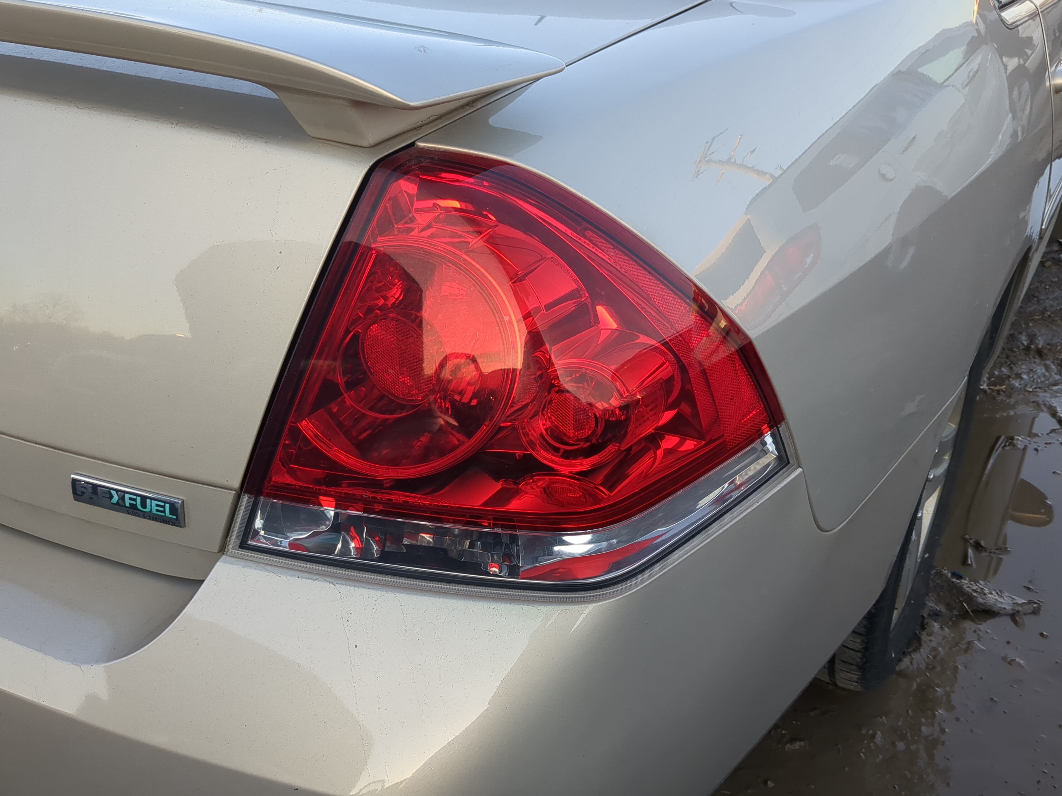 2006-2016 Chevrolet Impala Passenger Right Side Tail Light Taillight Oem 1239281 - Oemusedautoparts1.com