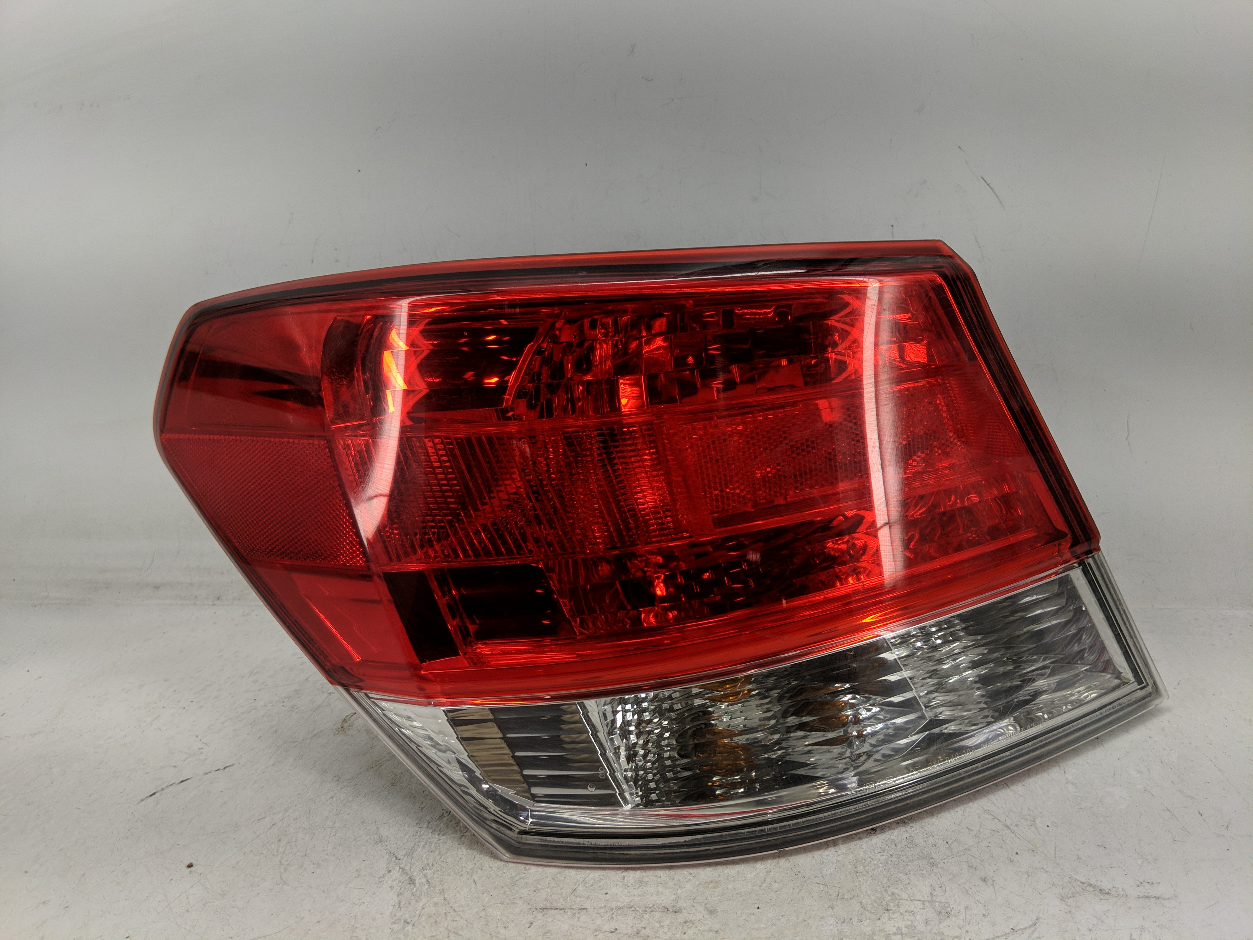 Picture of 2010-2014 Subaru Legacy Passenger Right Side Tail Light Taillight Oem 1239552