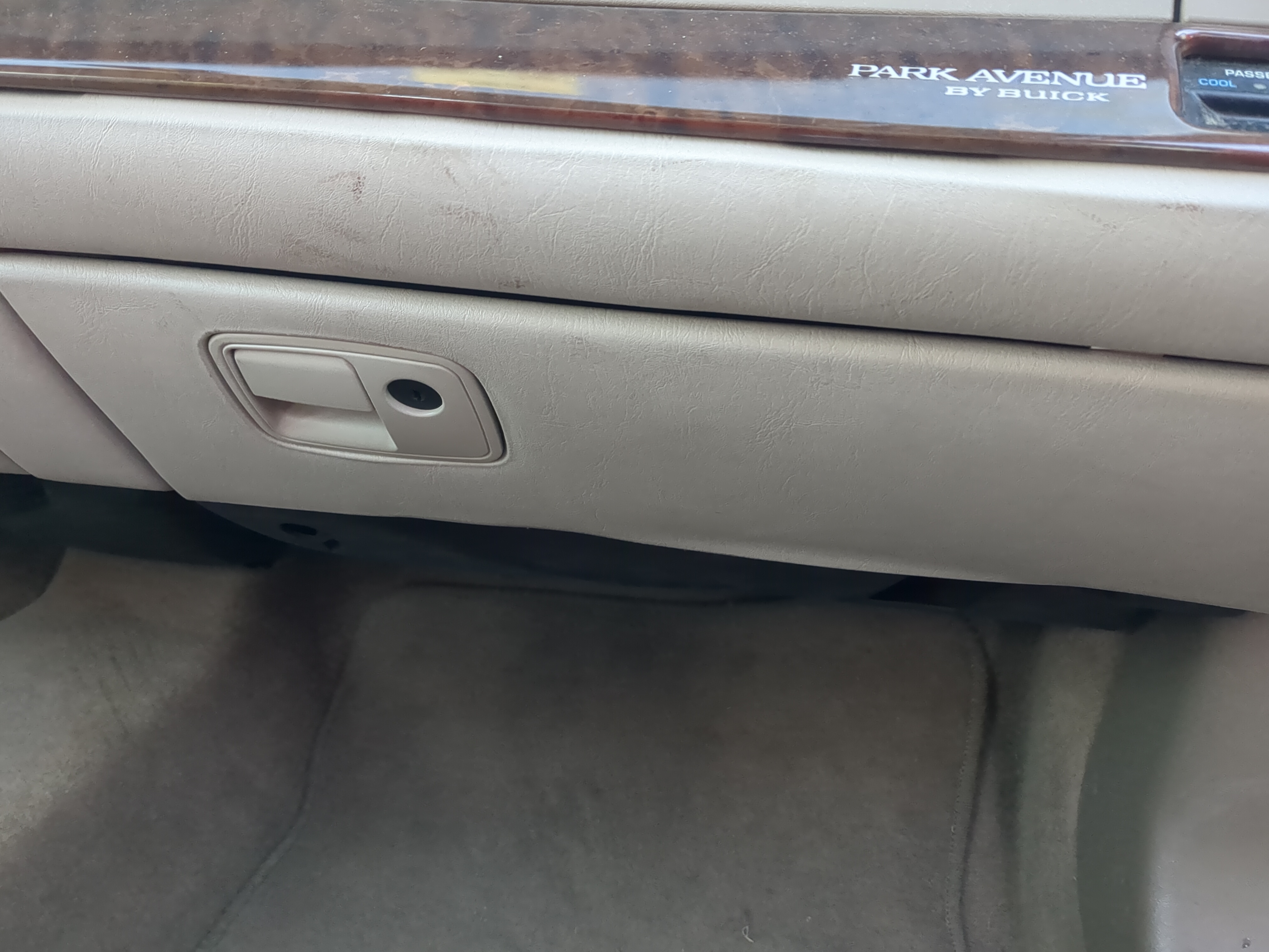 Picture of 2005 Buick Park Avenue Passenger Glove Box Door Storage Compartment 1240474