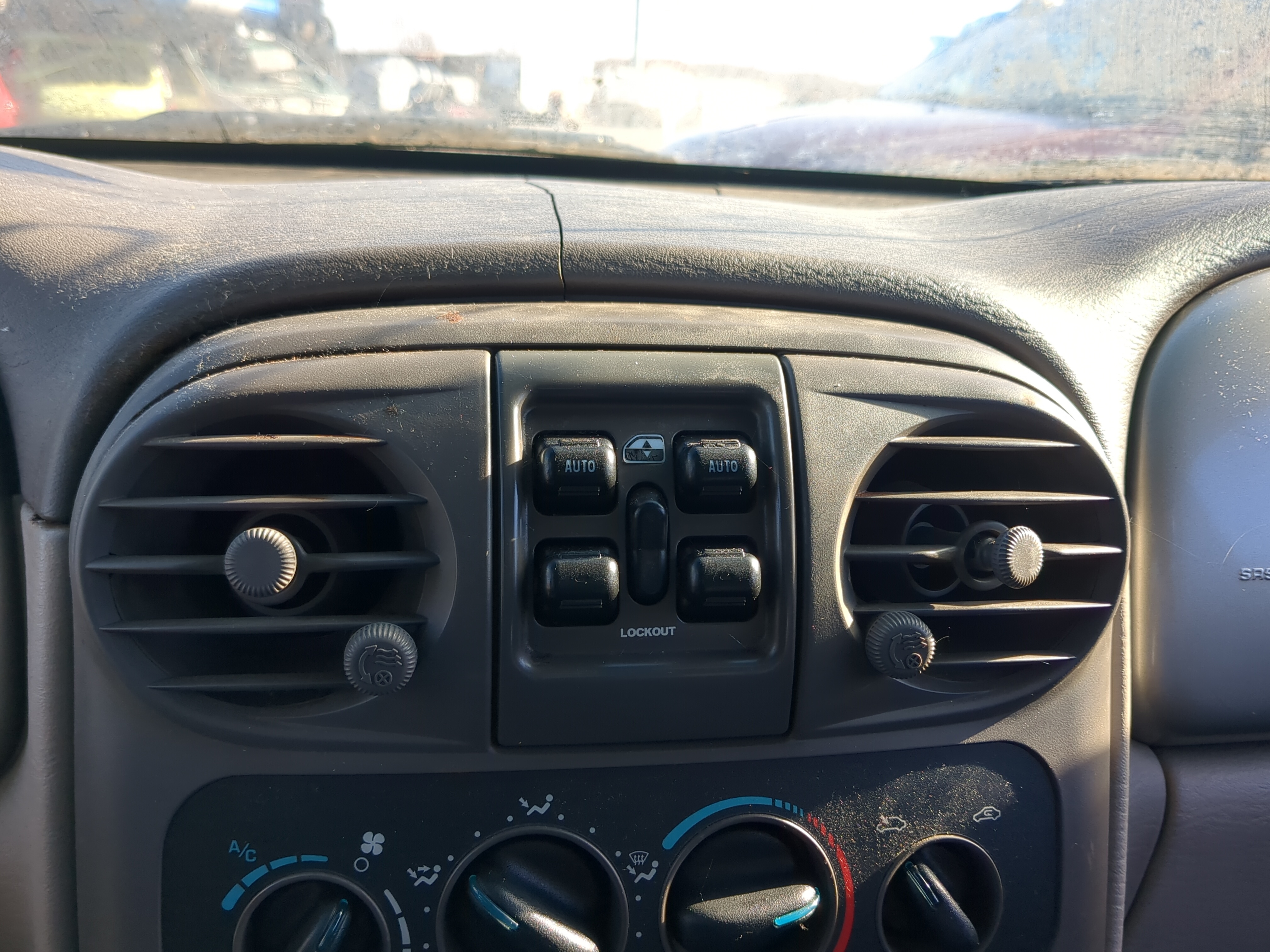 2001 Chrysler Pt Cruiser Driver Left Door Master Power Window Switch 1240627 - Oemusedautoparts1.com