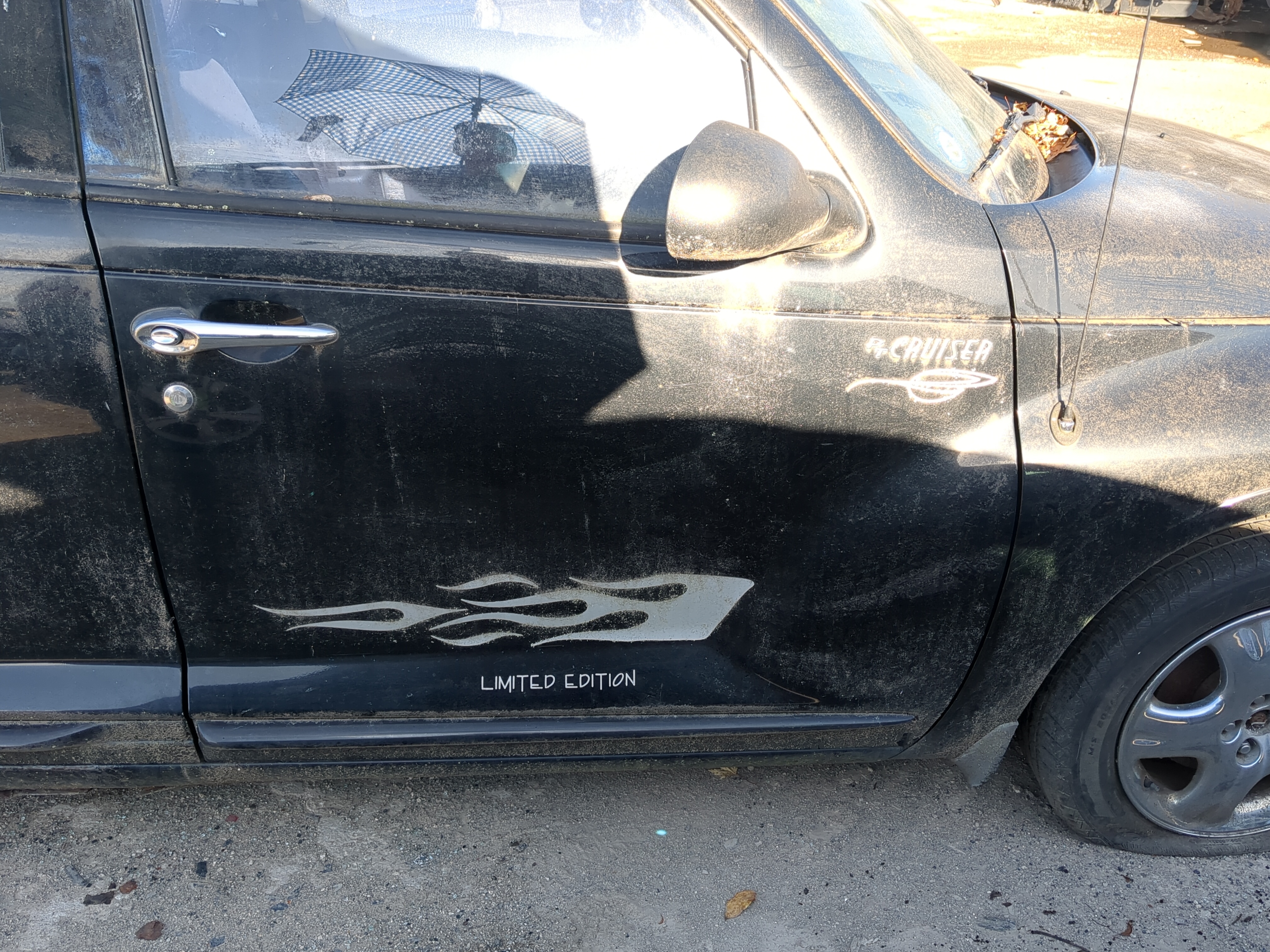 2001-2002 Chrysler Pt Cruiser Passenger Front Door Oem 1240672 - Oemusedautoparts1.com