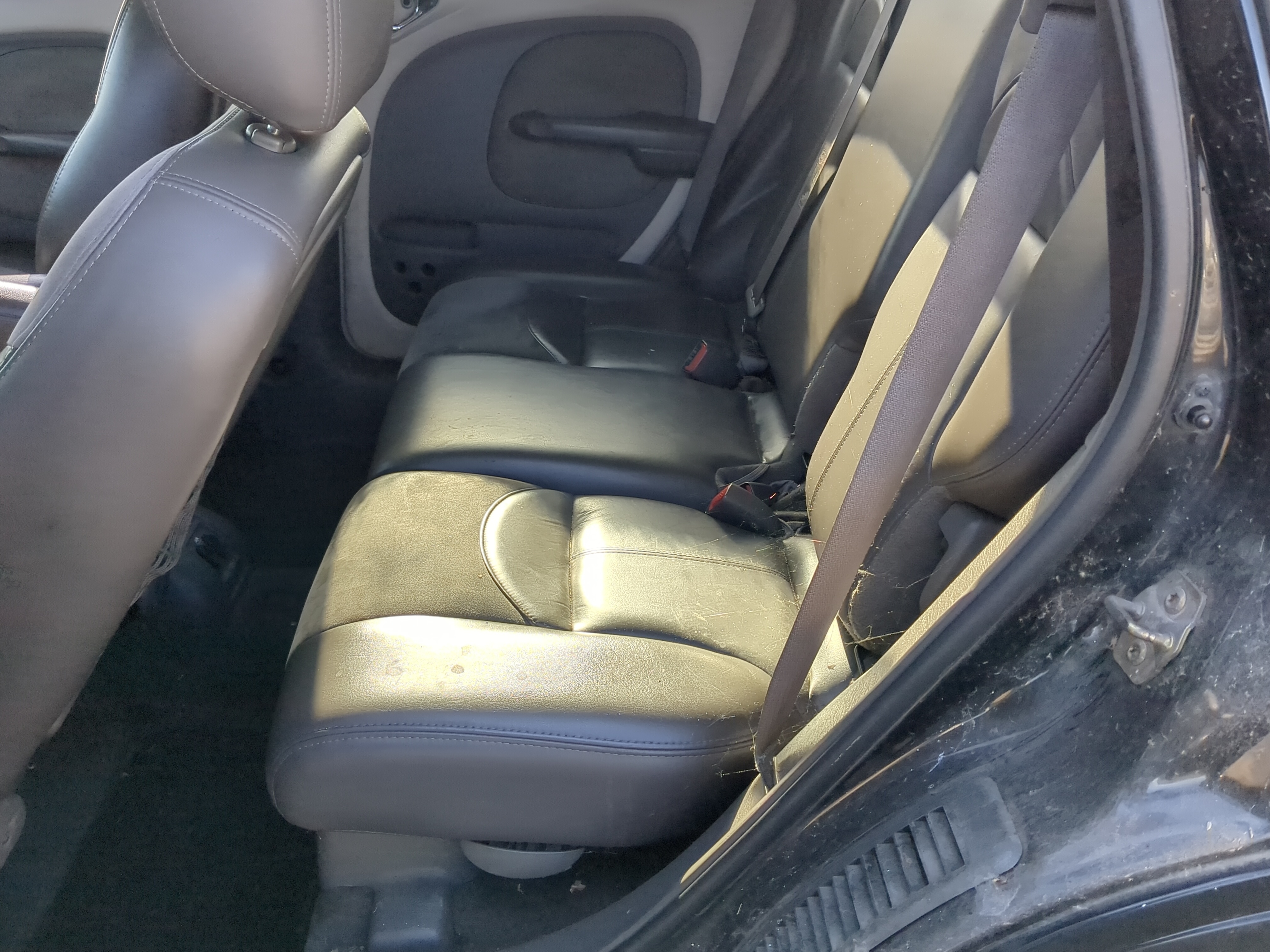 Picture of 2002 Chrysler Pt Cruiser Rear Seat Oem 1240739