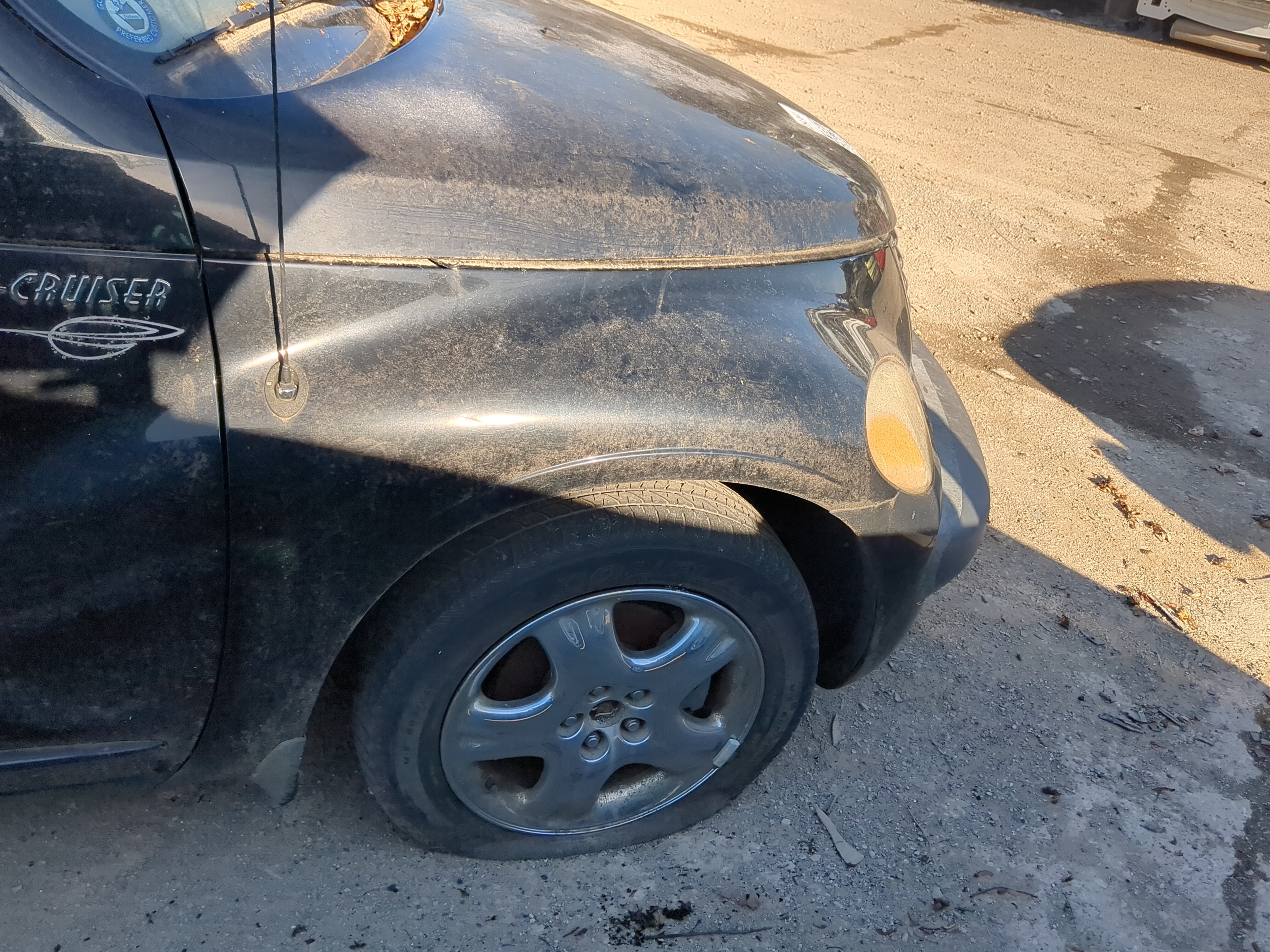 Picture of 2001-2005 Chrysler Pt Cruiser Passenger Fender 1240776