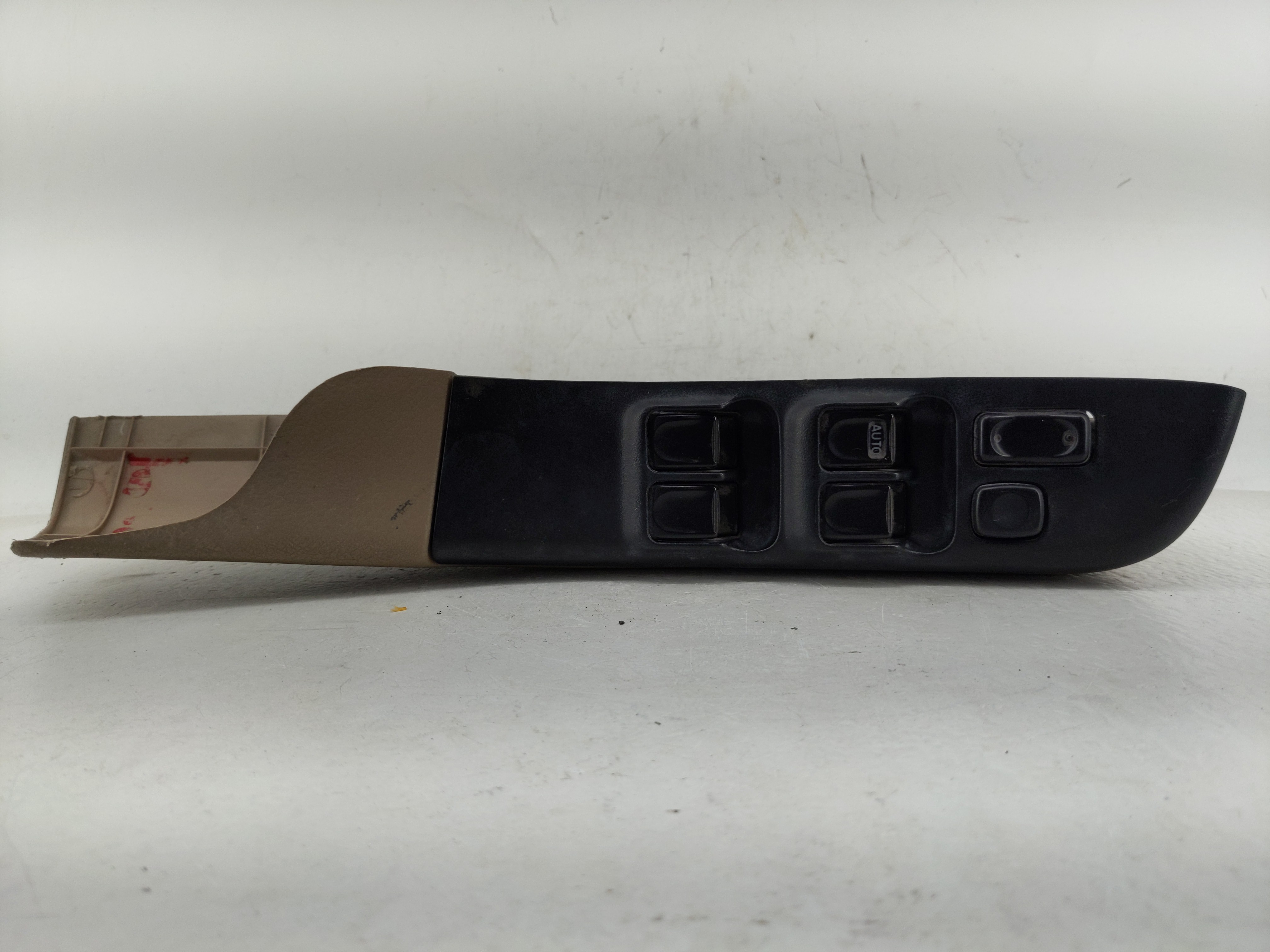 Picture of 2001-2004 Isuzu Rodeo Driver Left Door Master Power Window Switch 1240781