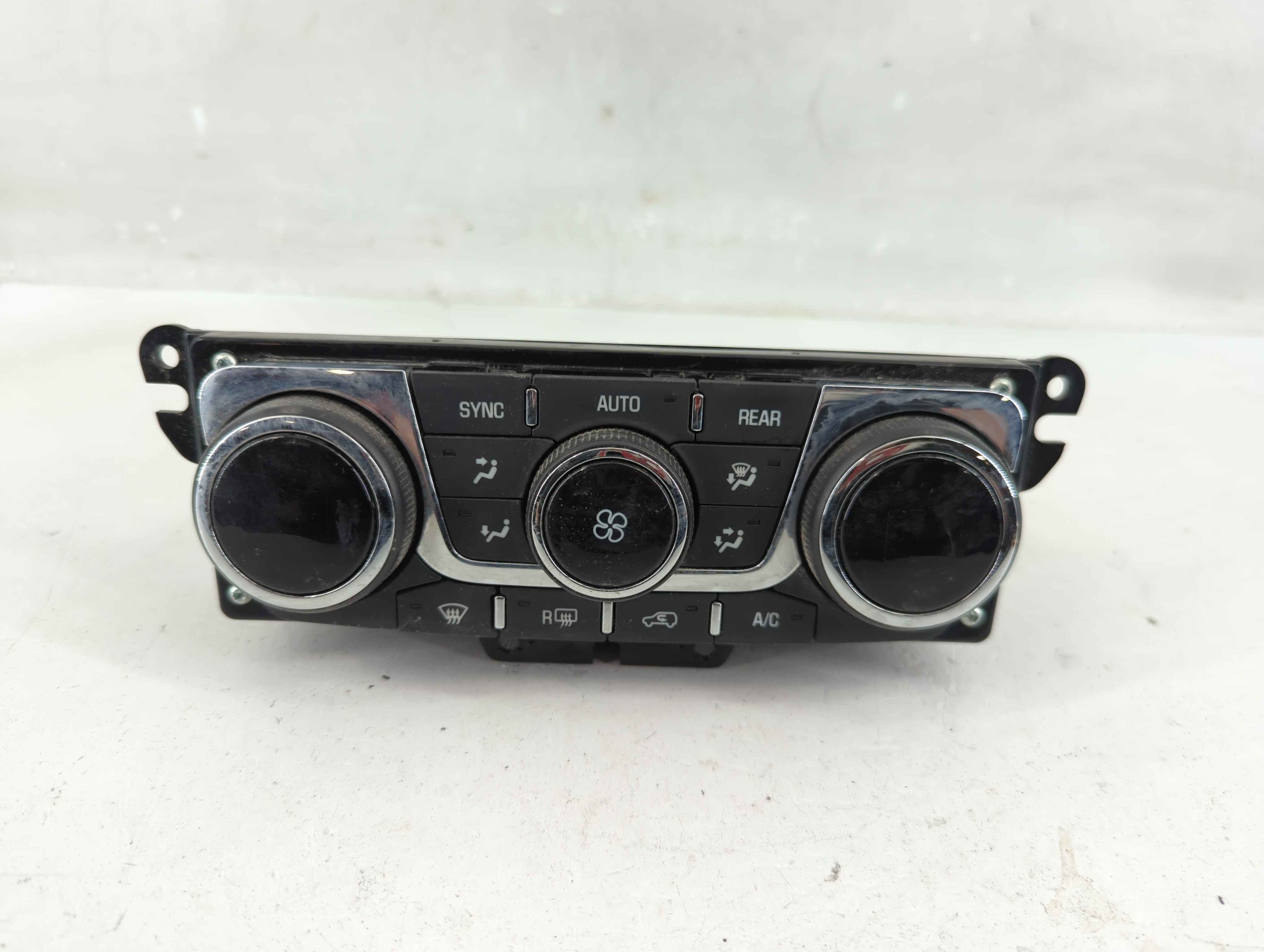2013-2017 Gmc Acadia Ac Heater Climate Control 23251327 1240790 - Oemusedautoparts1.com